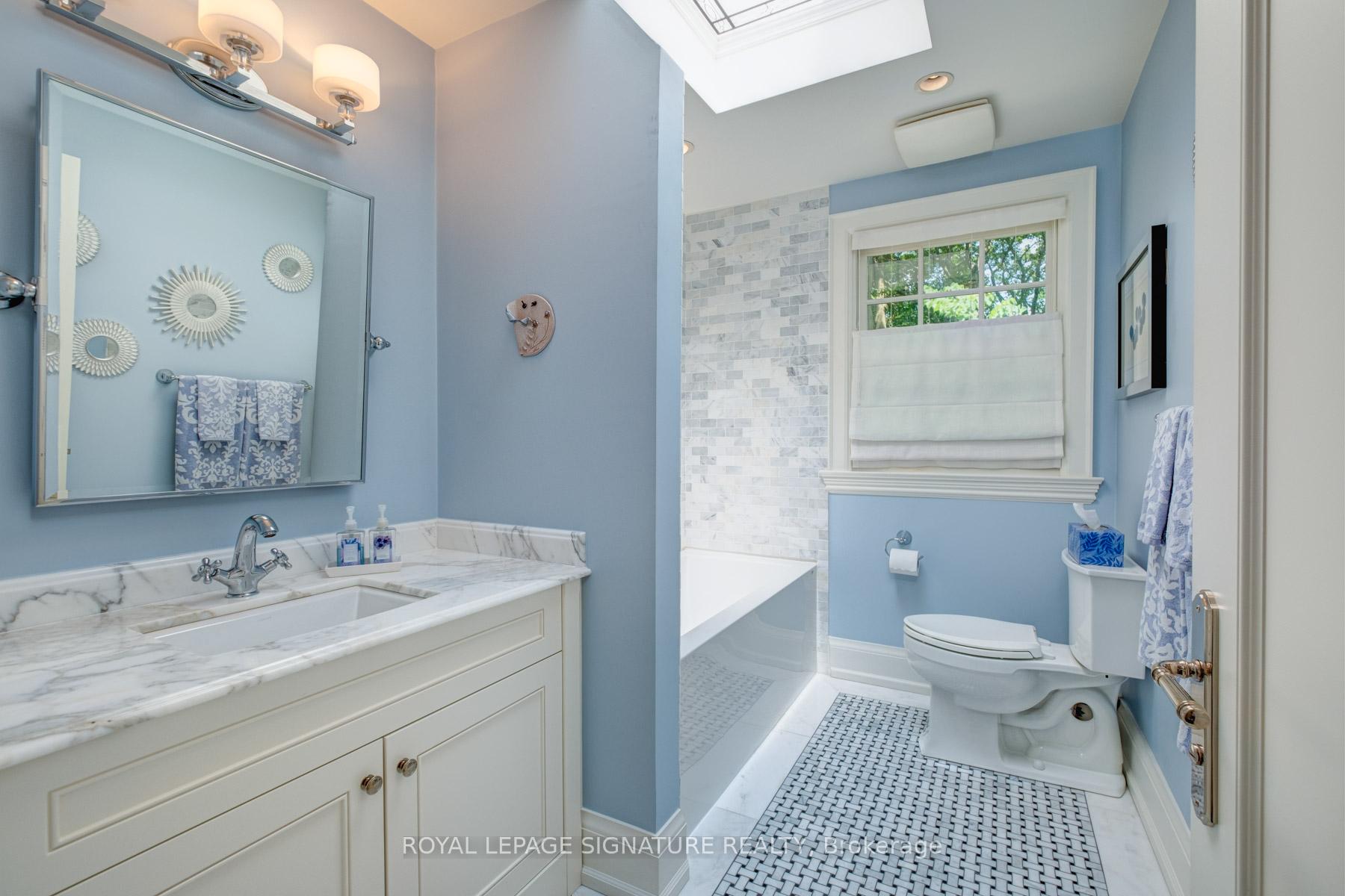Photo 21 of 20 Taylor Drive, Toronto, East York — HOMEH