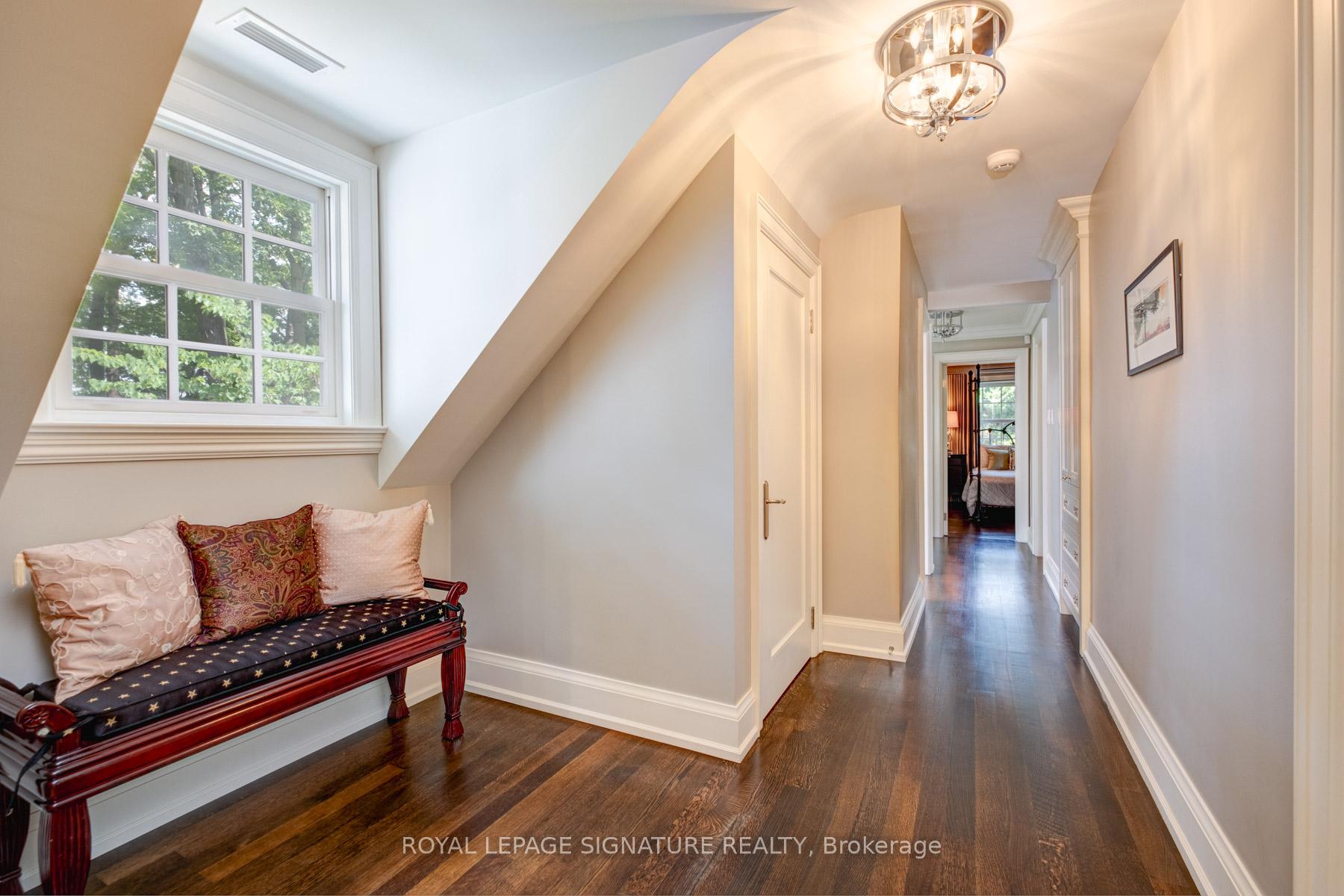 Photo 25 of 20 Taylor Drive, Toronto, East York — HOMEH