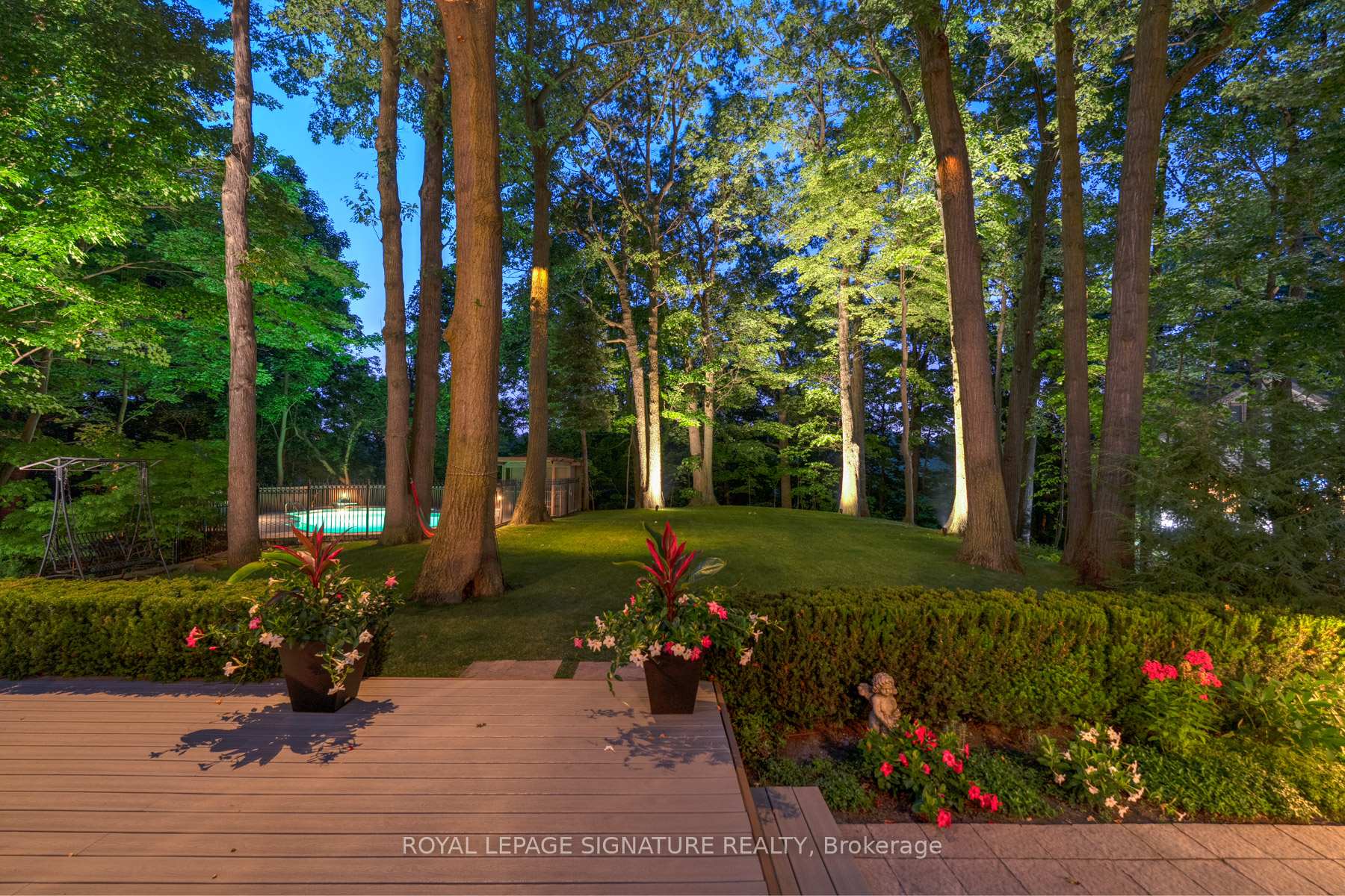 Photo 45 of 20 Taylor Drive, Toronto, East York — HOMEH