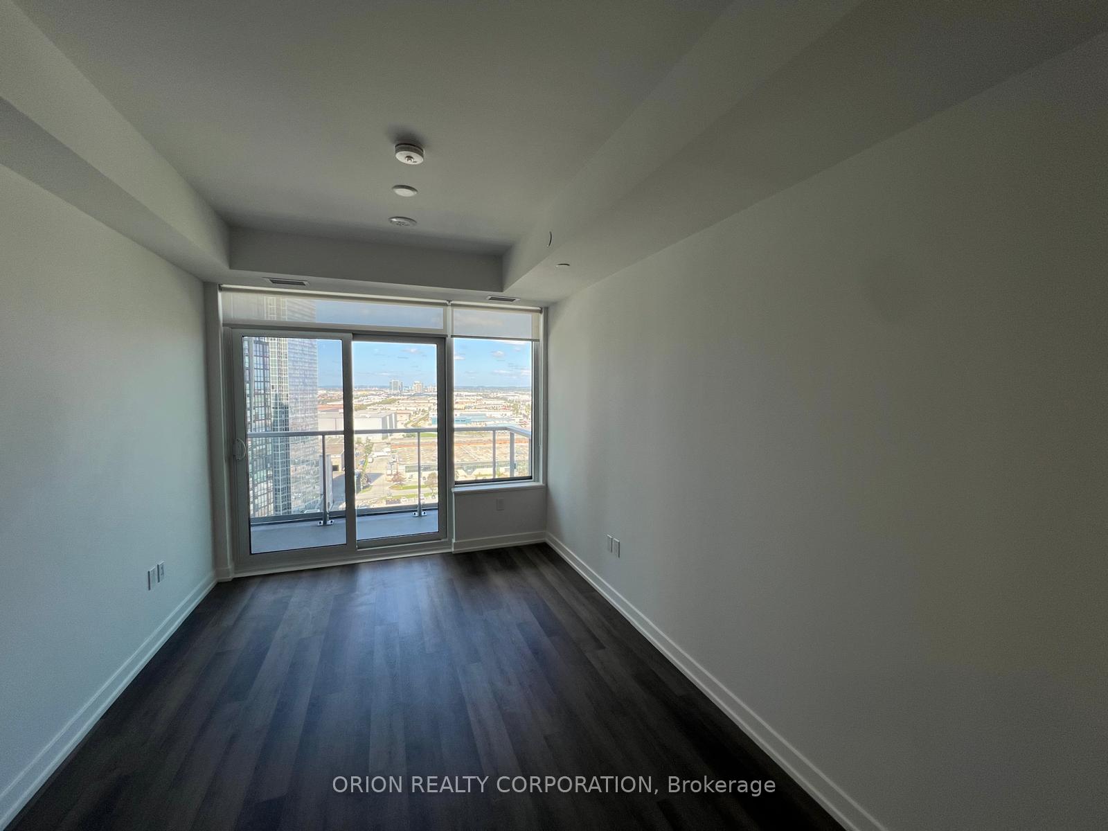Photo 5 of Unit 1611, 5 Meadowdale Road, Vaughan, Vaughan Corporate Centre — HOMEH