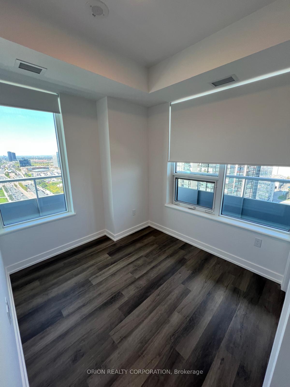Photo 7 of Unit 1611, 5 Meadowdale Road, Vaughan, Vaughan Corporate Centre — HOMEH