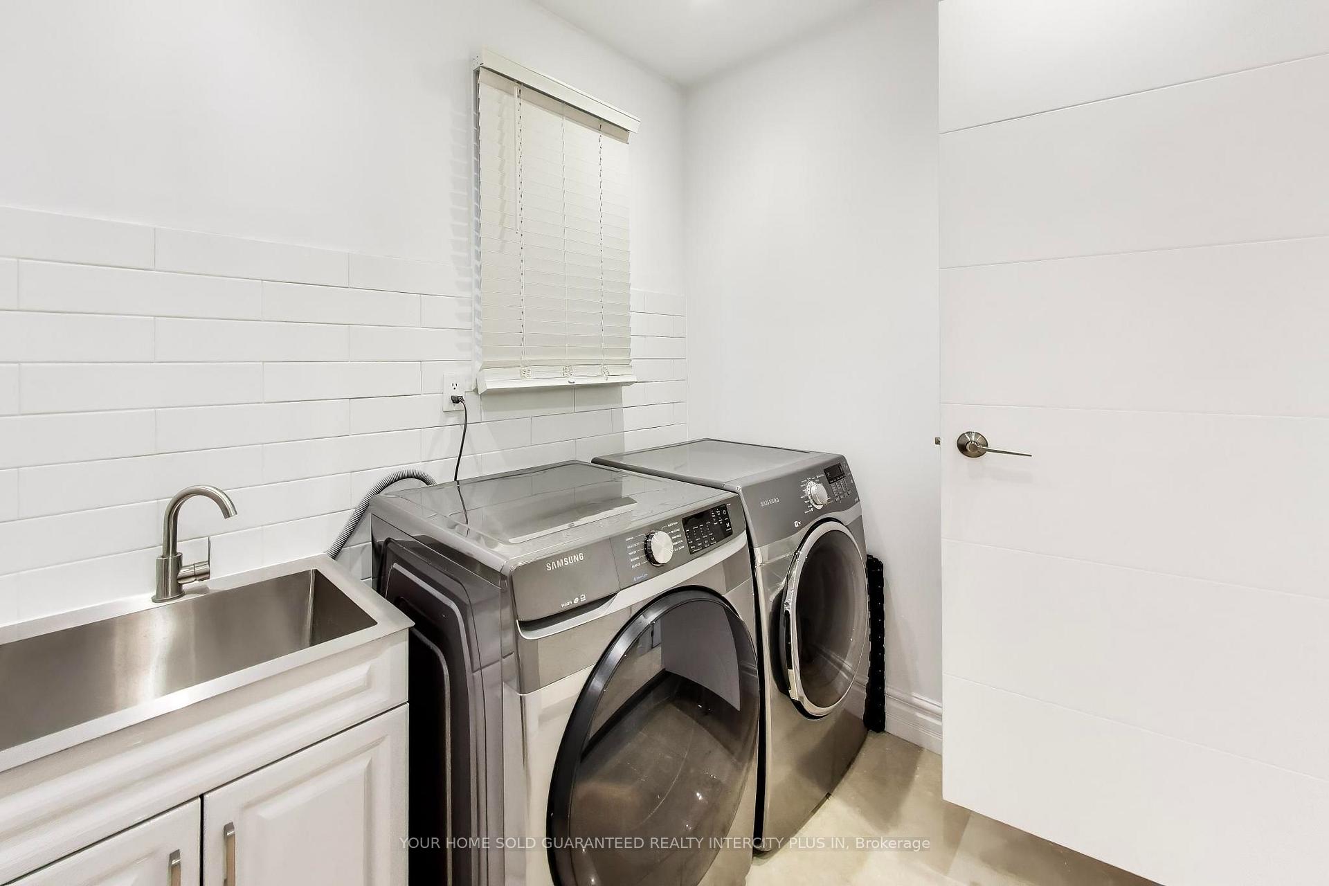 Photo 19 of 27 Via Nova Drive, Vaughan, East Woodbridge — HOMEH