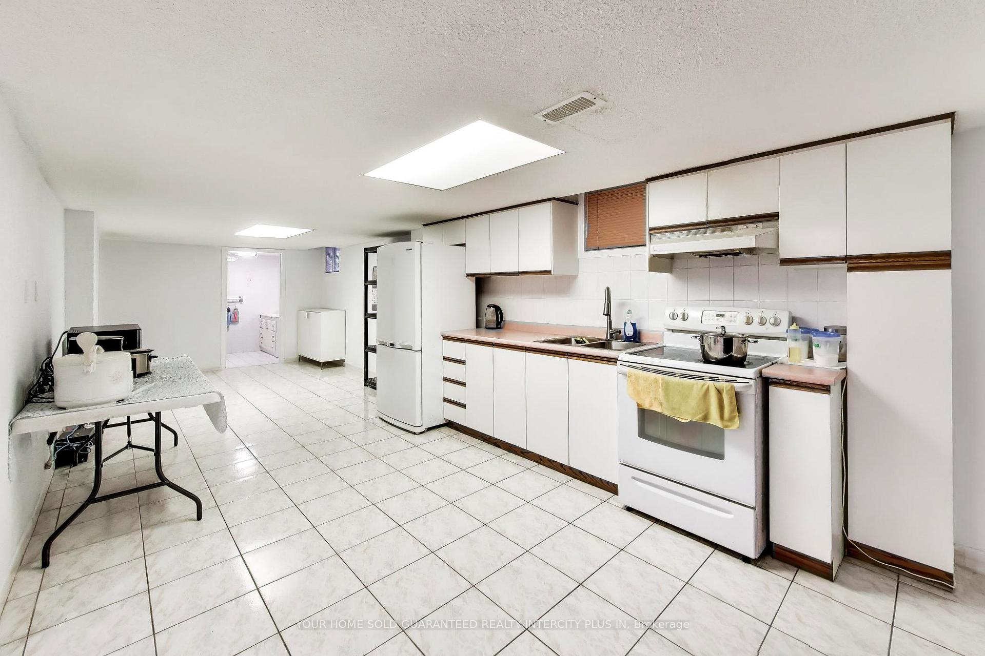 Photo 32 of 27 Via Nova Drive, Vaughan, East Woodbridge — HOMEH