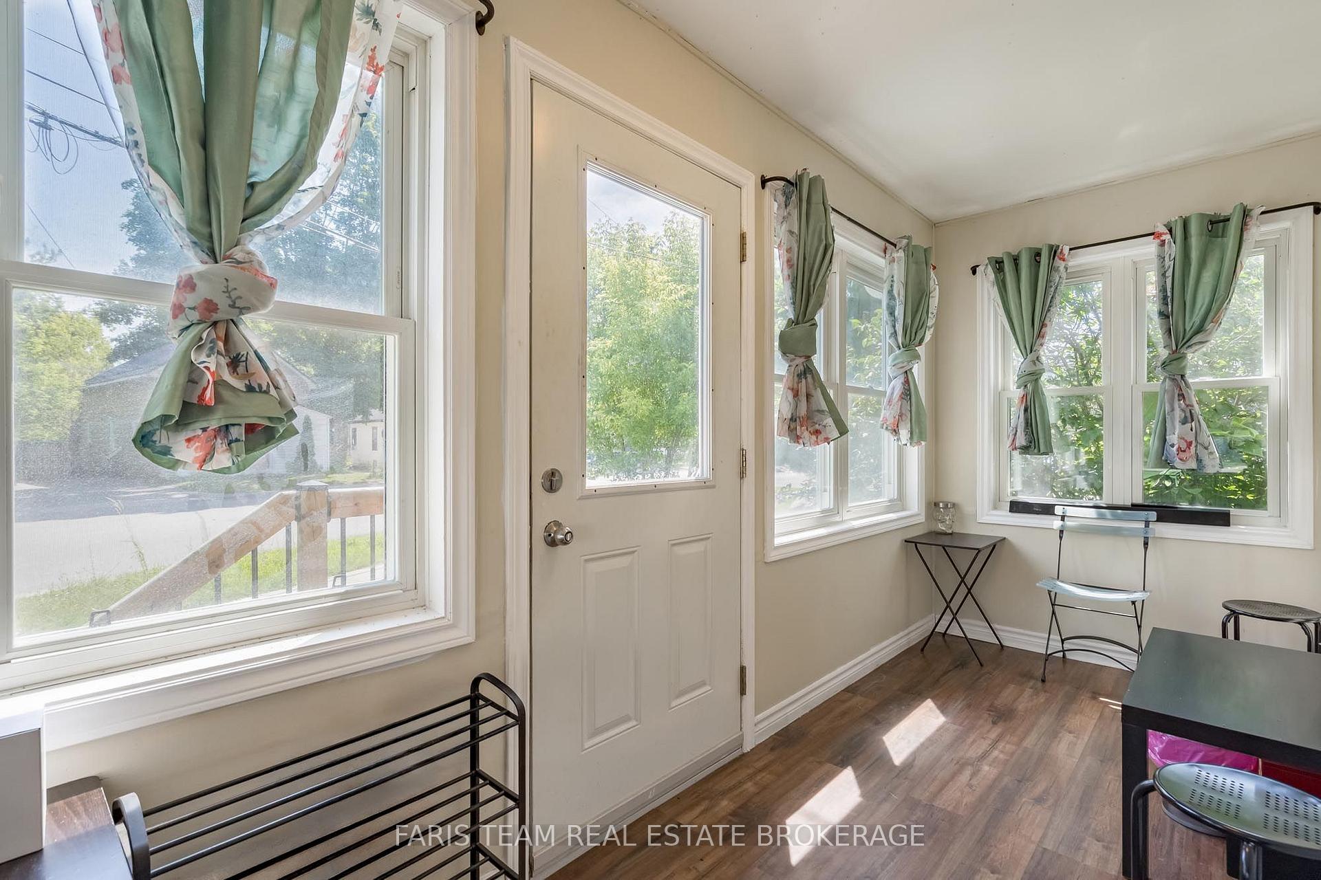 Photo 4 of 275 Gill Street, Orillia — HOMEH