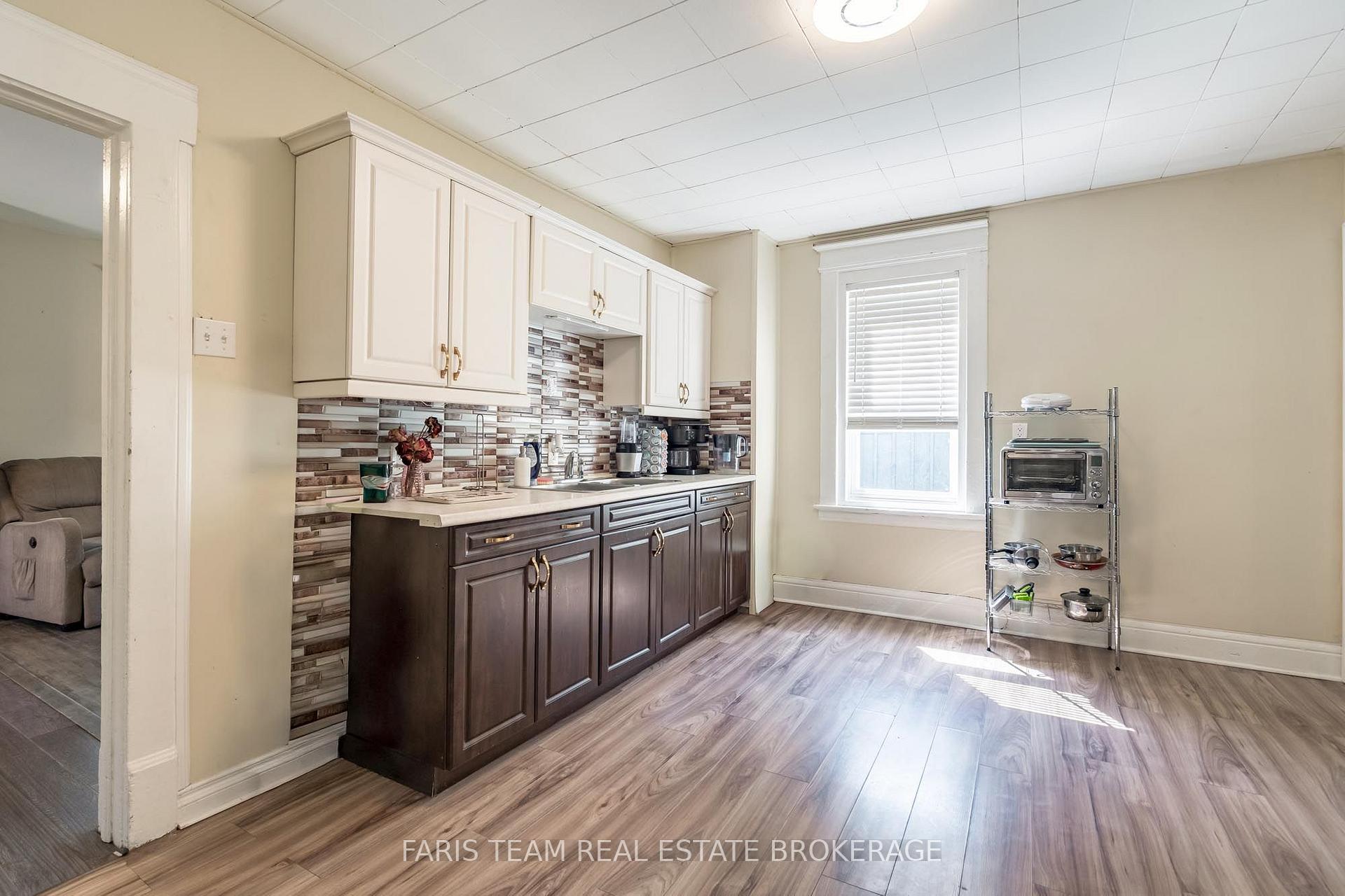 Photo 5 of 275 Gill Street, Orillia — HOMEH