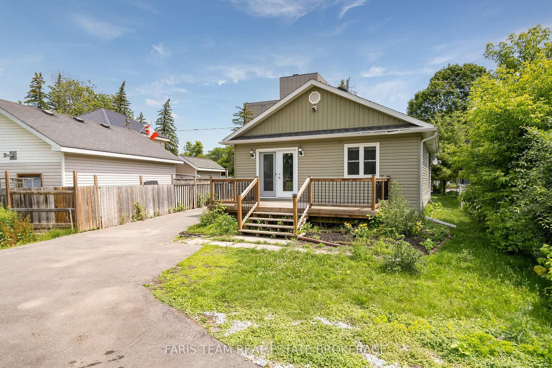 Photo 32 of 275 Gill Street, Orillia — HOMEH