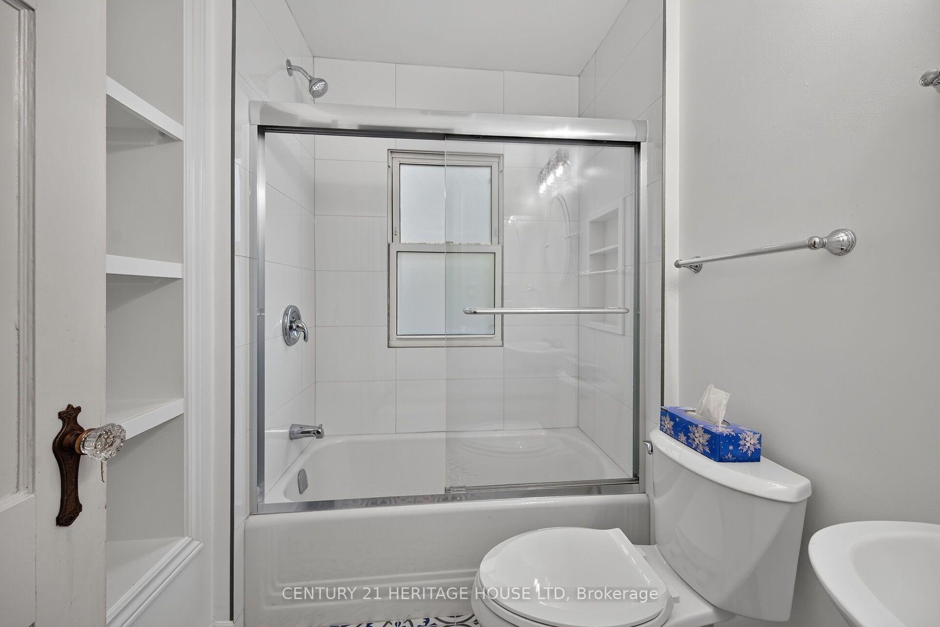 Photo 11 of 39 Balmoral Avenue, London, East C — HOMEH