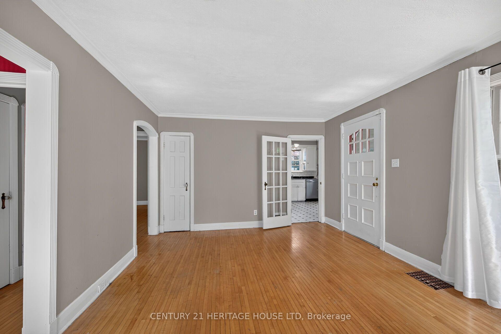 Photo 15 of 39 Balmoral Avenue, London, East C — HOMEH