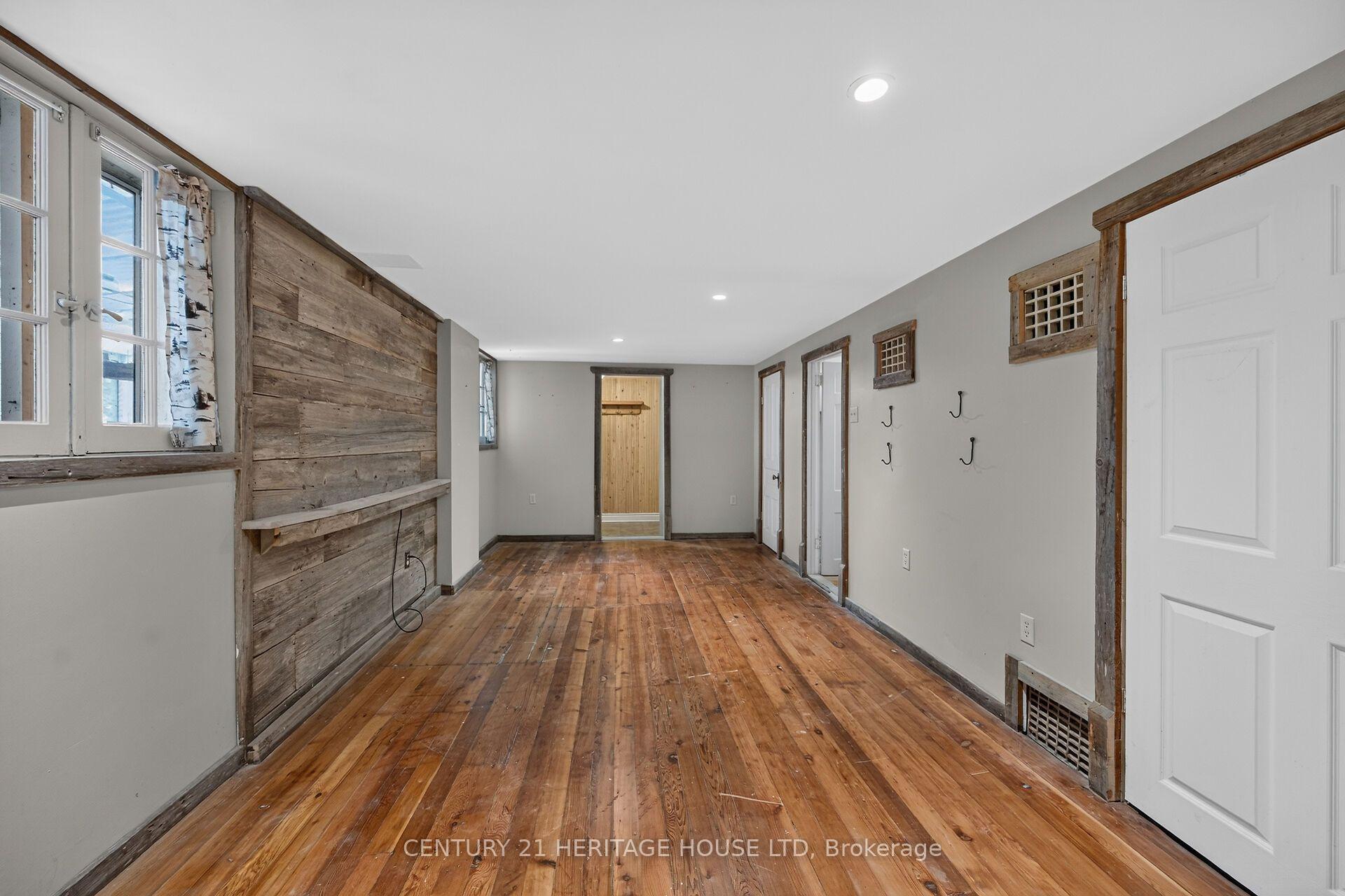 Photo 23 of 39 Balmoral Avenue, London, East C — HOMEH