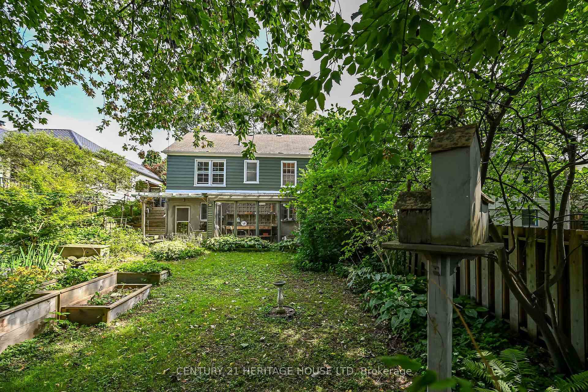 Photo 43 of 39 Balmoral Avenue, London, East C — HOMEH