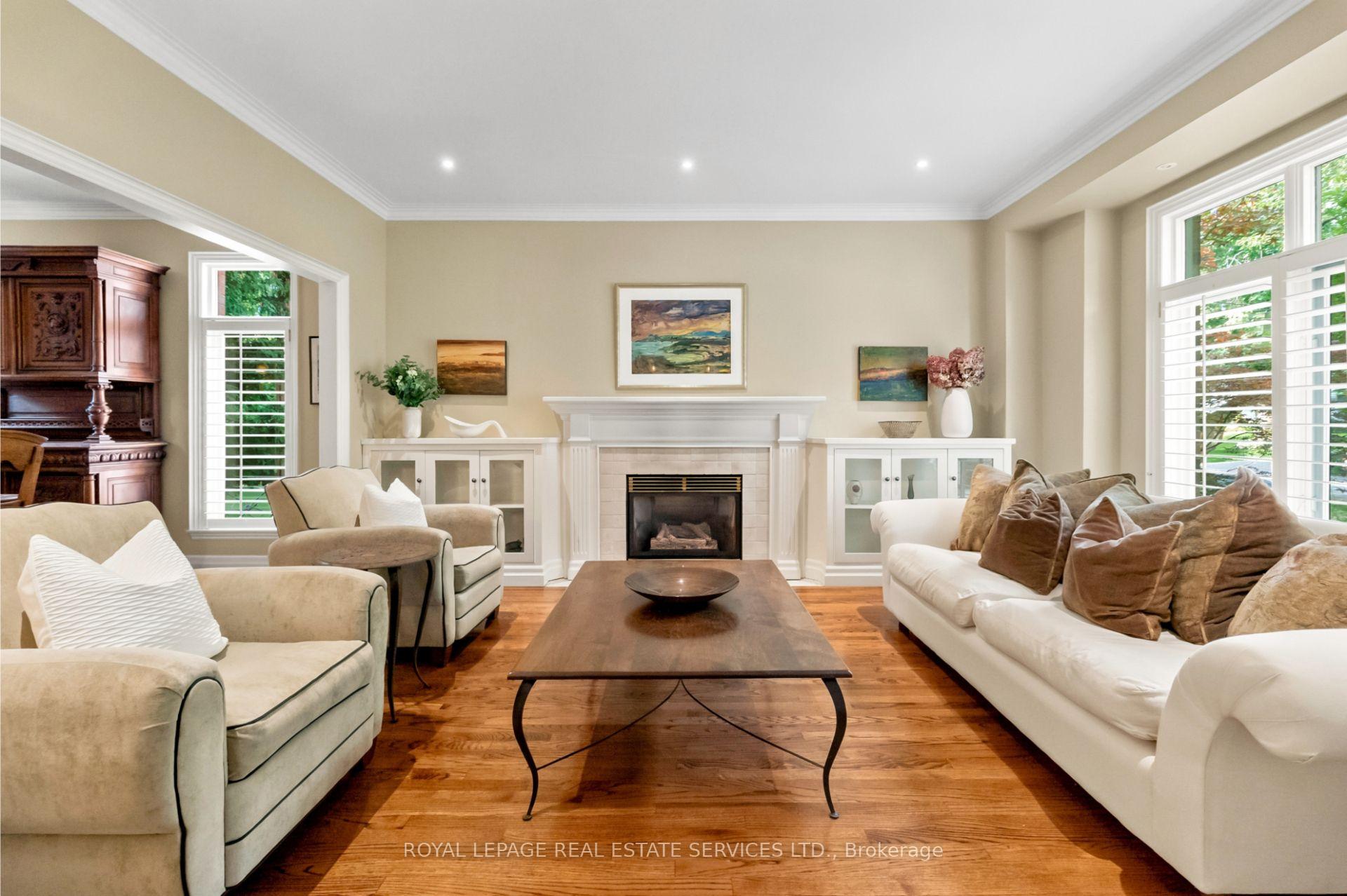 Photo 6 of 39 Rockingham Drive, Etobicoke, Princess-Rosethorn — HOMEH