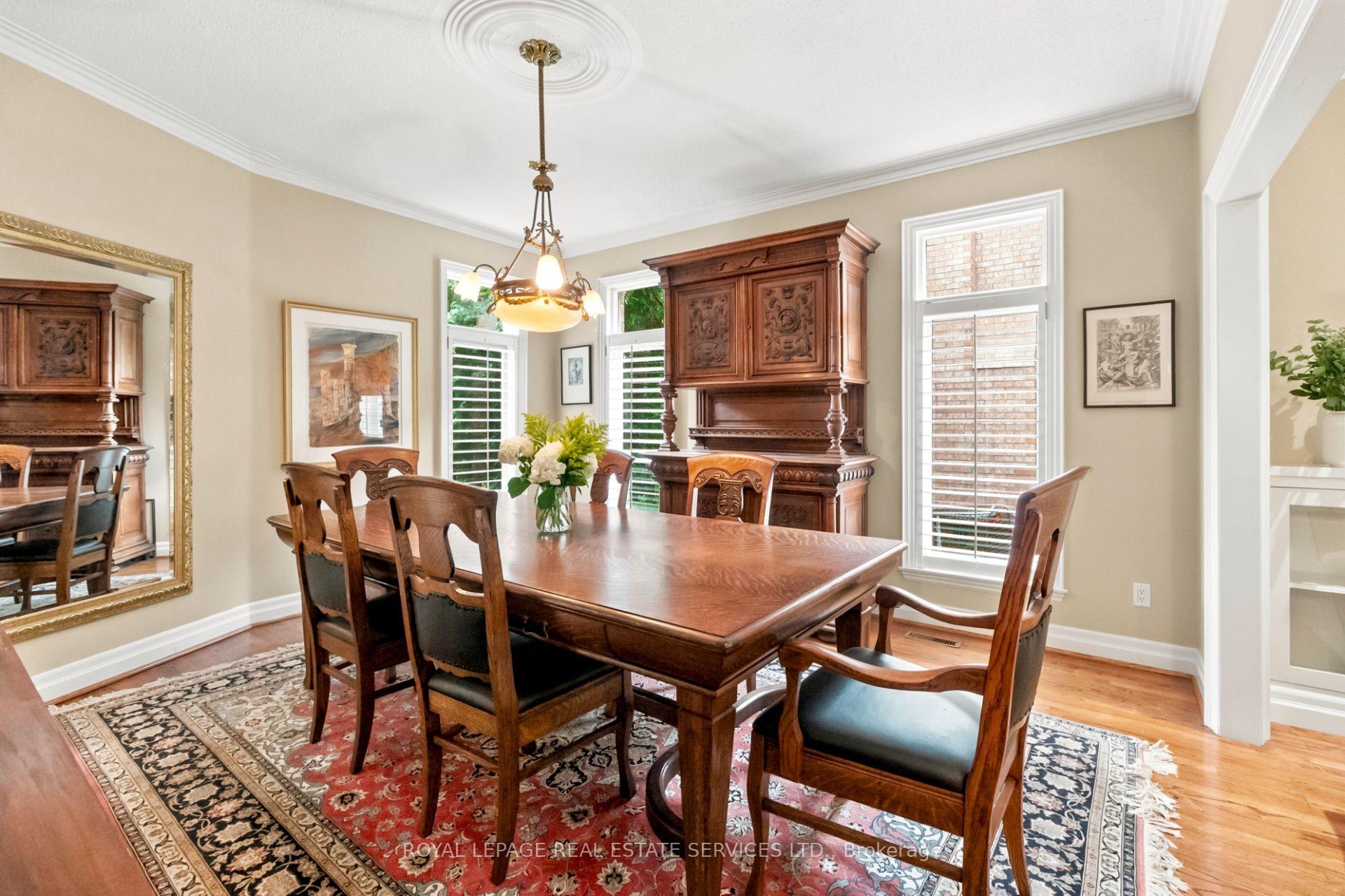 Photo 10 of 39 Rockingham Drive, Etobicoke, Princess-Rosethorn — HOMEH