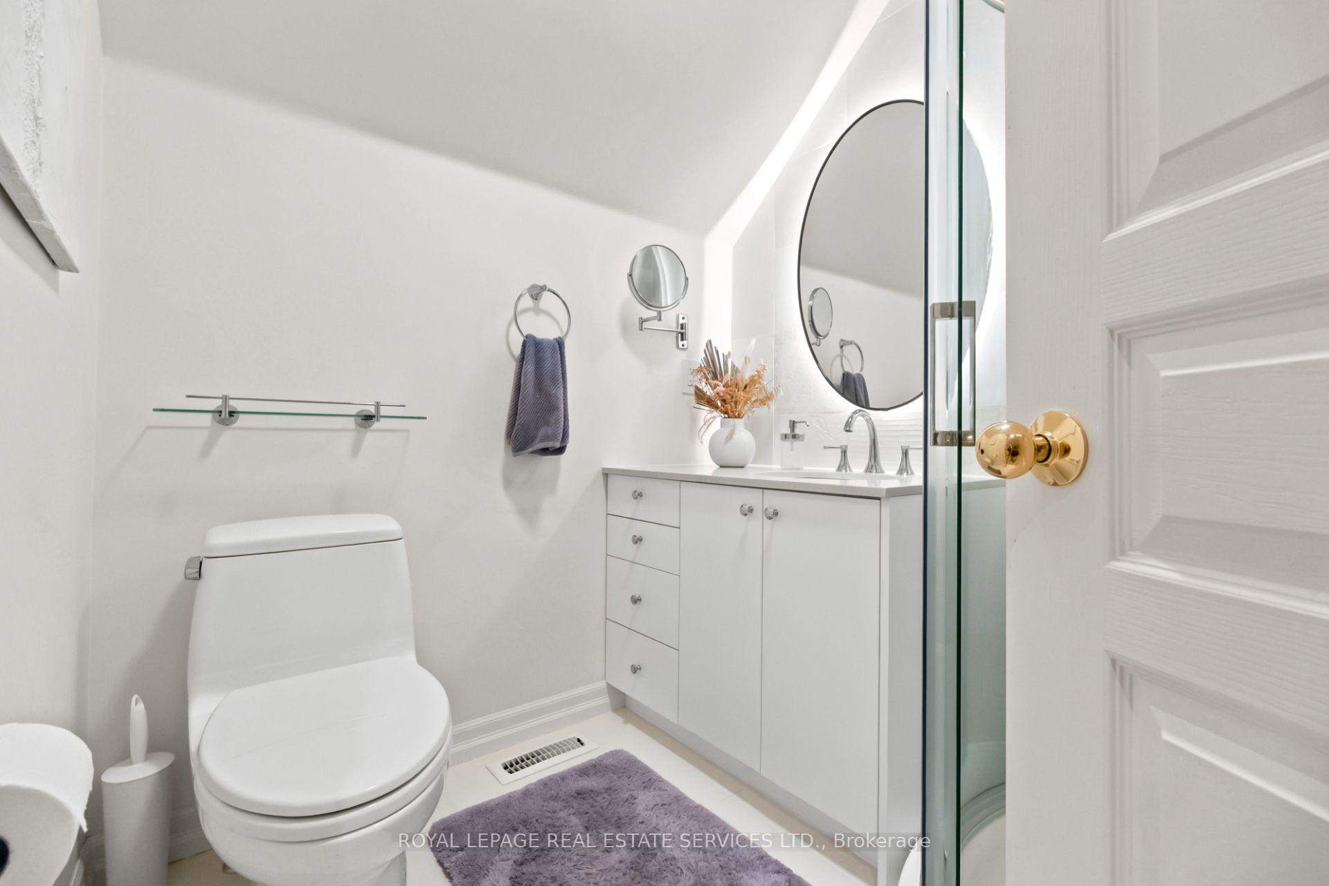 Photo 30 of 39 Rockingham Drive, Etobicoke, Princess-Rosethorn — HOMEH