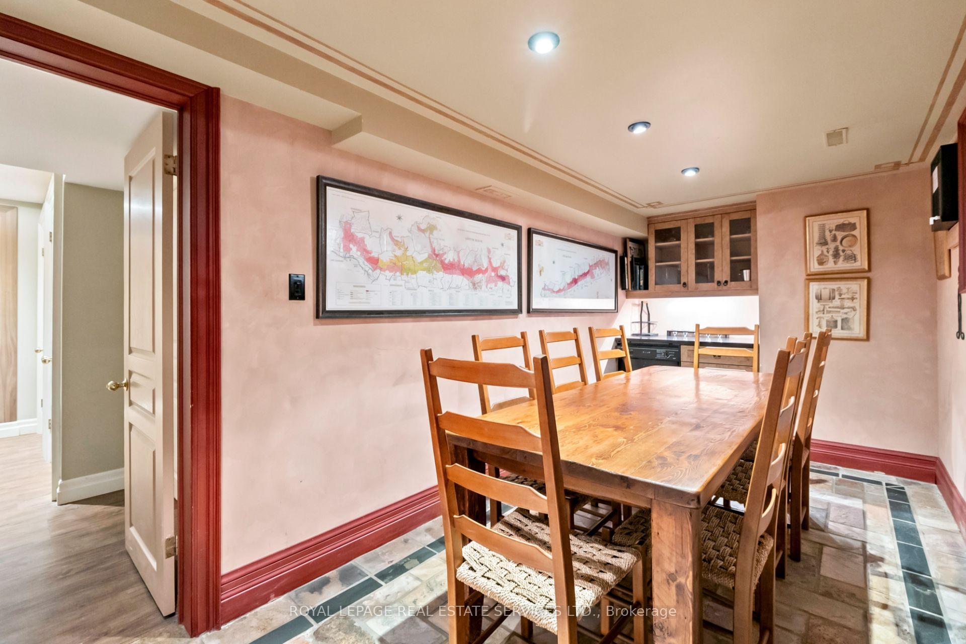 Photo 42 of 39 Rockingham Drive, Etobicoke, Princess-Rosethorn — HOMEH