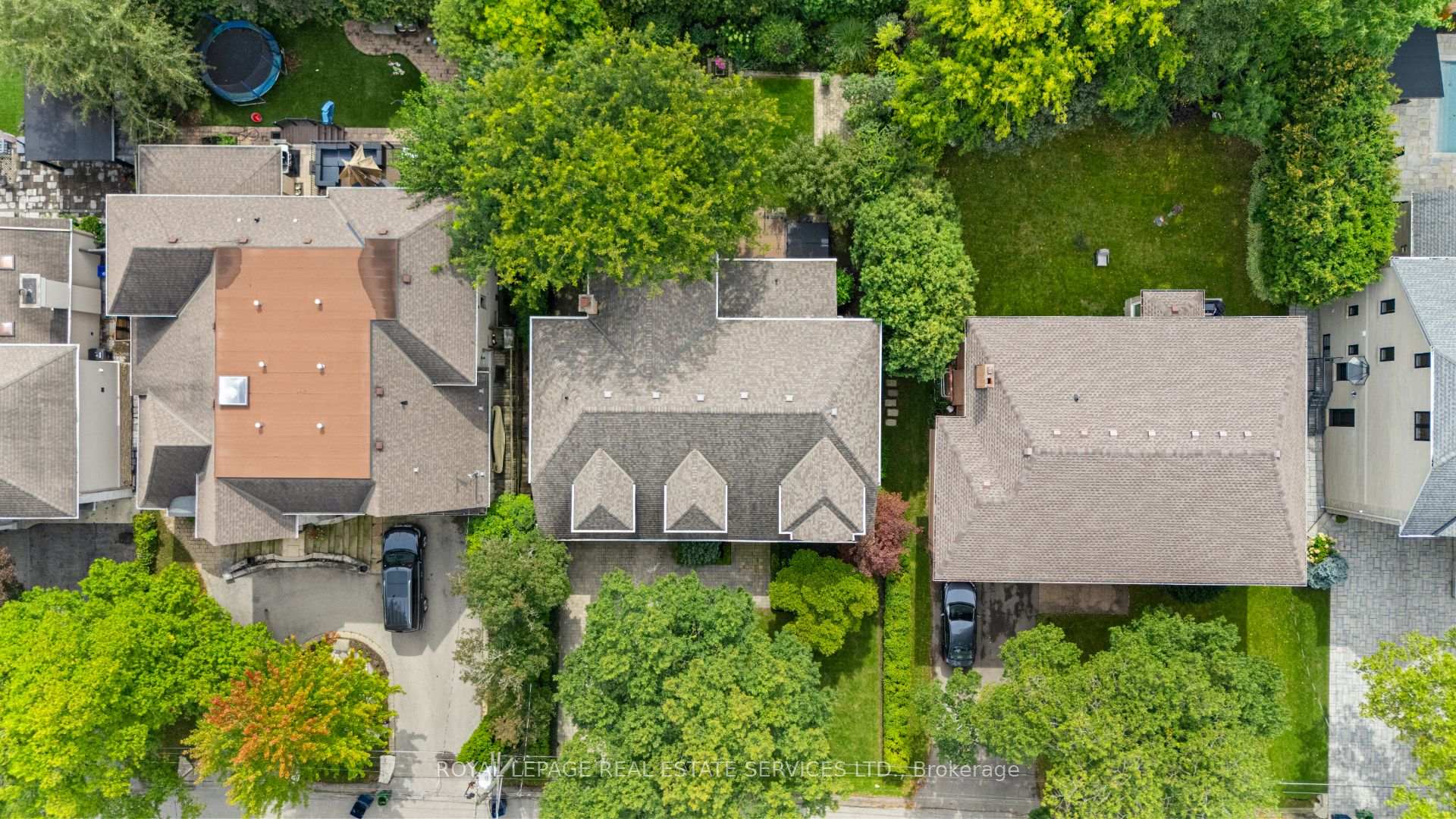 Photo 50 of 39 Rockingham Drive, Etobicoke, Princess-Rosethorn — HOMEH