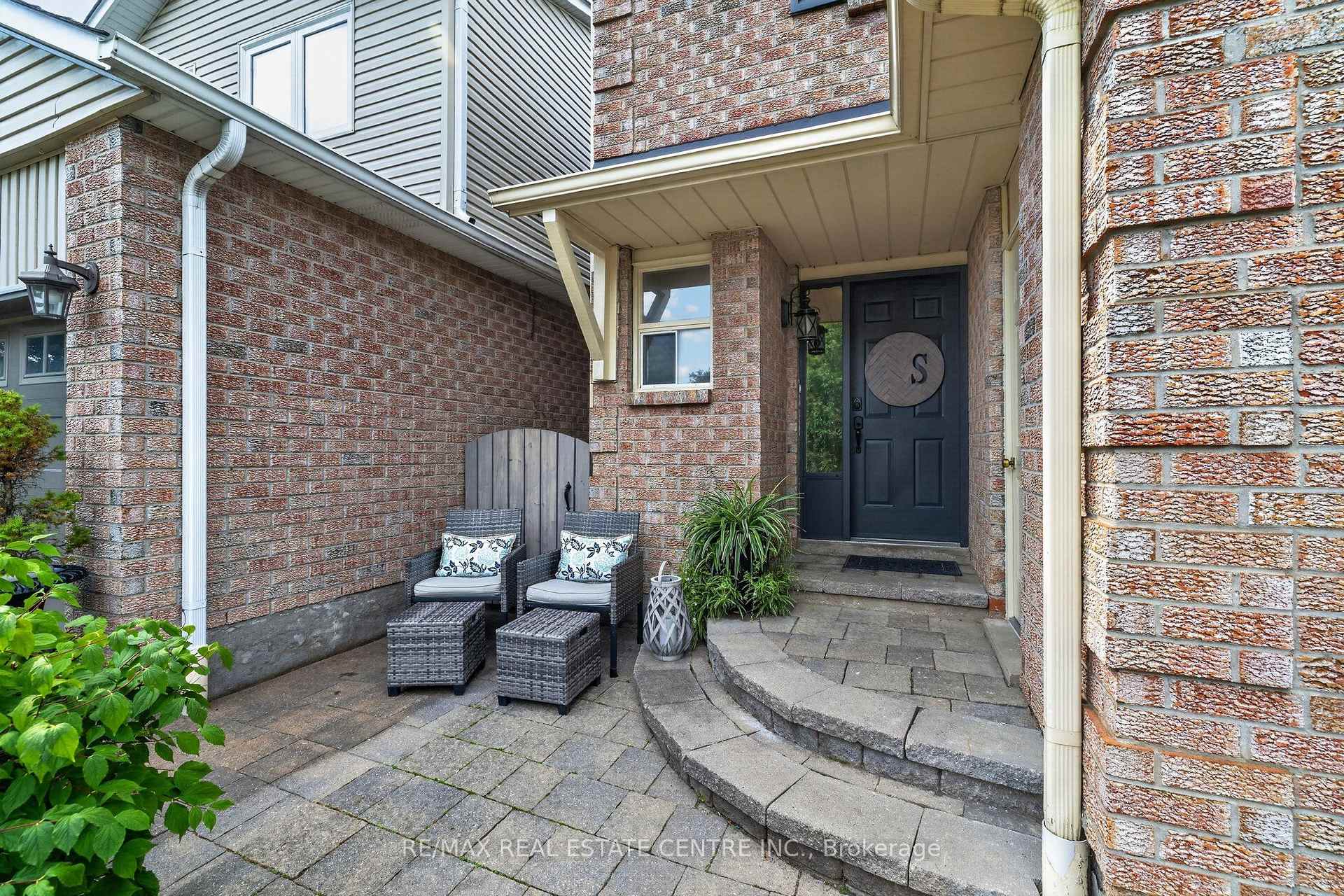 Photo 4 of 482 Vanier Drive, Milton, Bronte Meadows — HOMEH