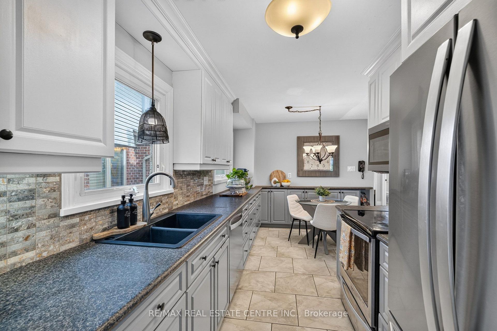 Photo 14 of 482 Vanier Drive, Milton, Bronte Meadows — HOMEH