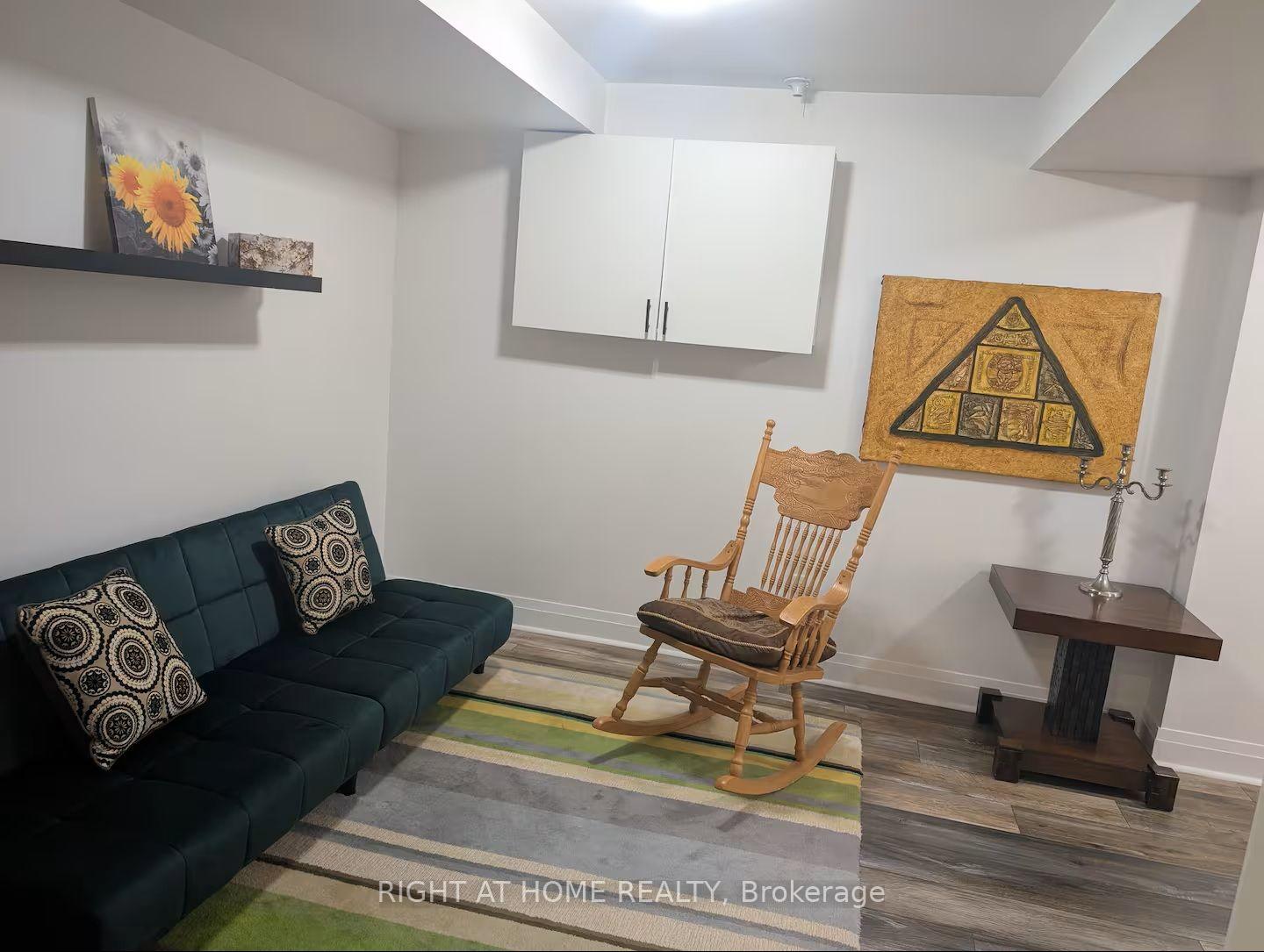 Photo 5 of Unit Bsmt, 35 Woodward Avenue, Brampton, Brampton North — HOMEH