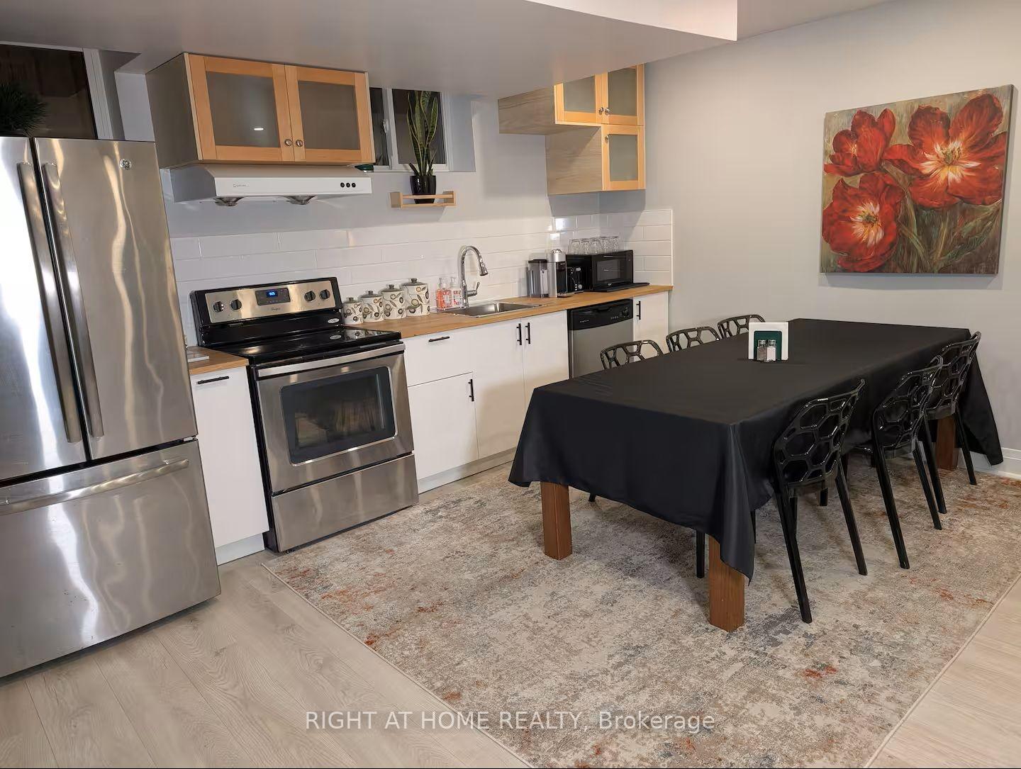 Photo 7 of Unit Bsmt, 35 Woodward Avenue, Brampton, Brampton North — HOMEH