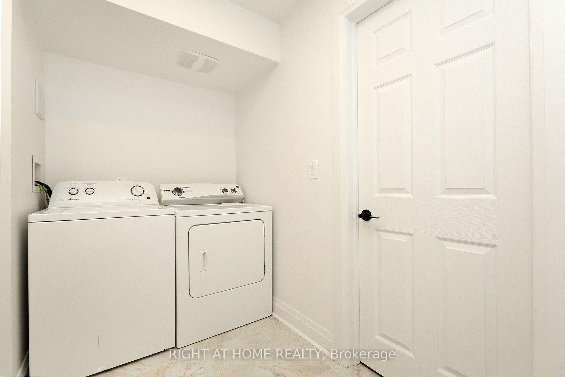 Photo 12 of Unit Bsmt, 35 Woodward Avenue, Brampton, Brampton North — HOMEH