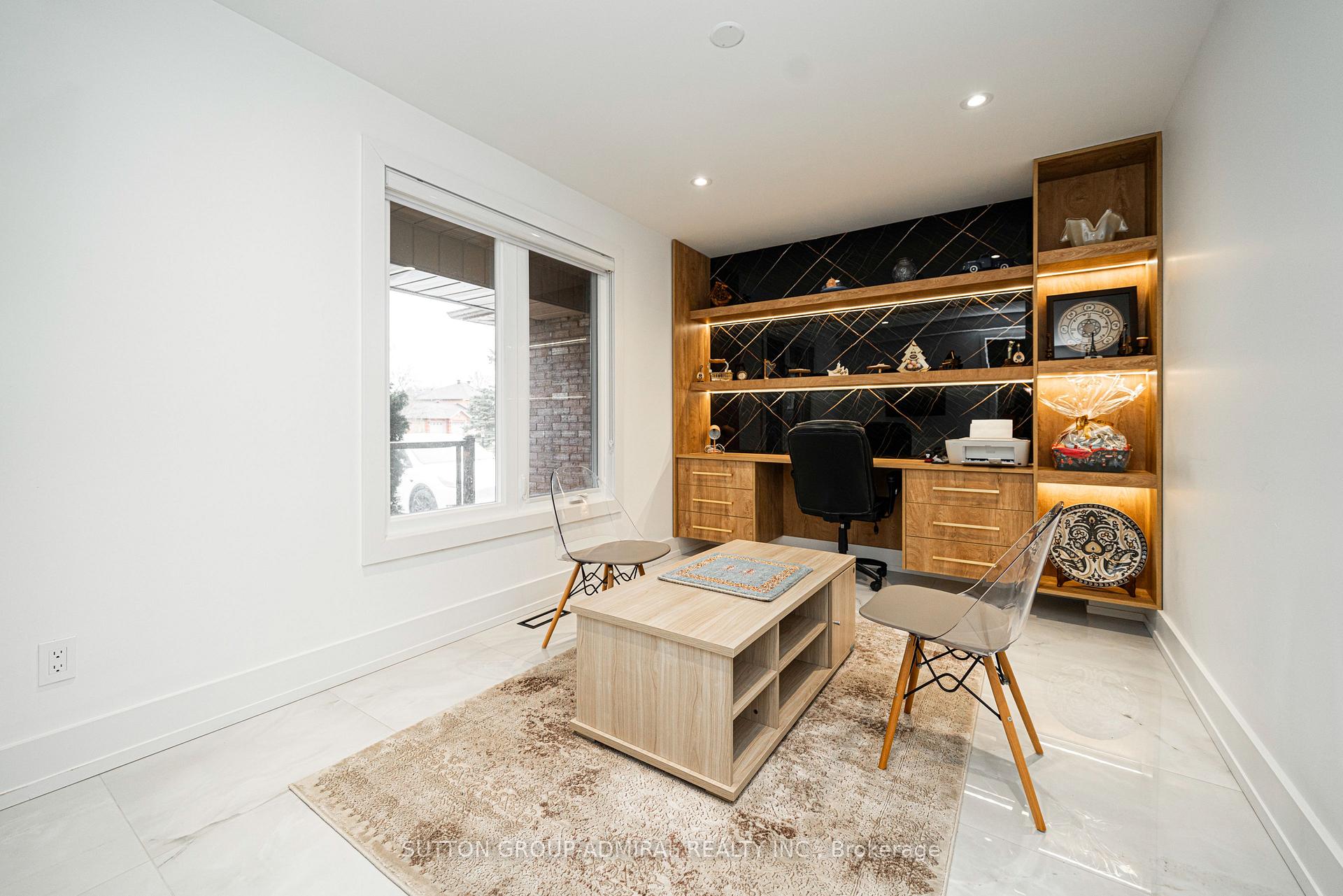 Photo 18 of 60 Maple Way, East Gwillimbury, Sharon — HOMEH