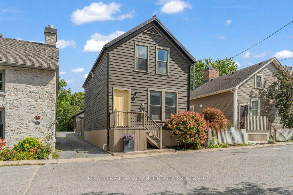 Photo 5 of 12 Drummond Street, Kingston, Kingston East (Incl Barret Crt) — HOMEH