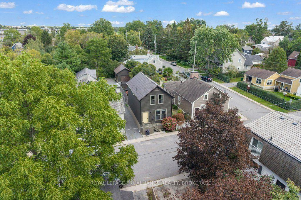 Photo 7 of 12 Drummond Street, Kingston, Kingston East (Incl Barret Crt) — HOMEH