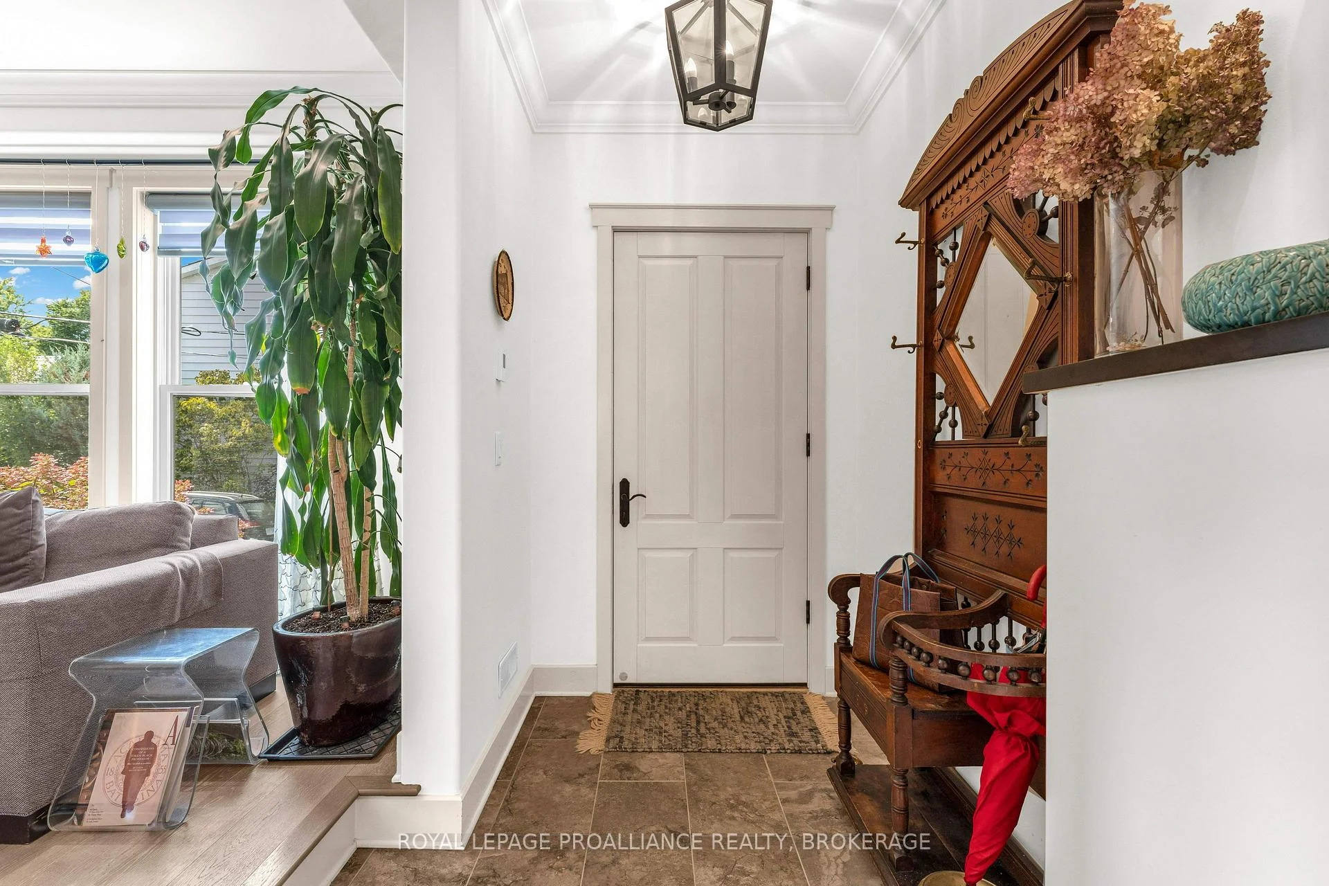 Photo 11 of 12 Drummond Street, Kingston, Kingston East (Incl Barret Crt) — HOMEH