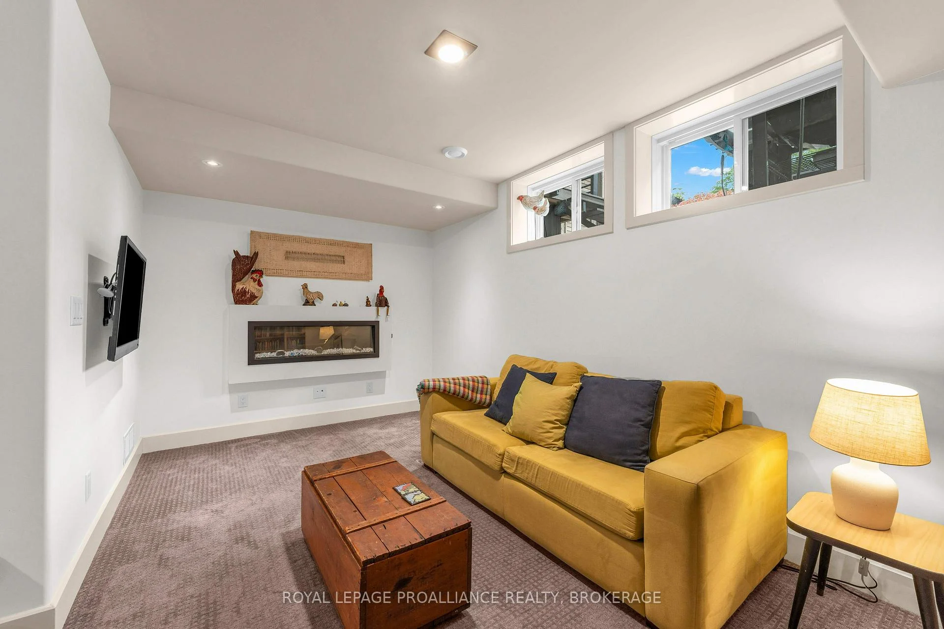 Photo 48 of 12 Drummond Street, Kingston, Kingston East (Incl Barret Crt) — HOMEH