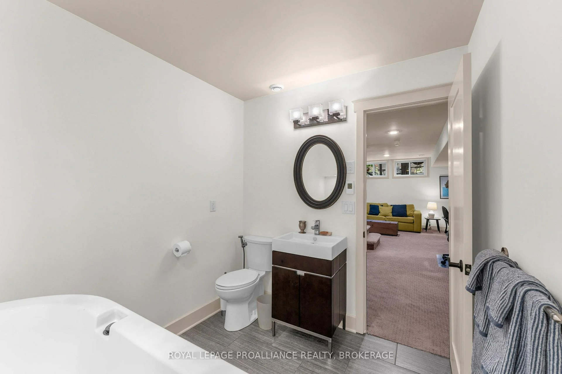 Photo 56 of 12 Drummond Street, Kingston, Kingston East (Incl Barret Crt) — HOMEH