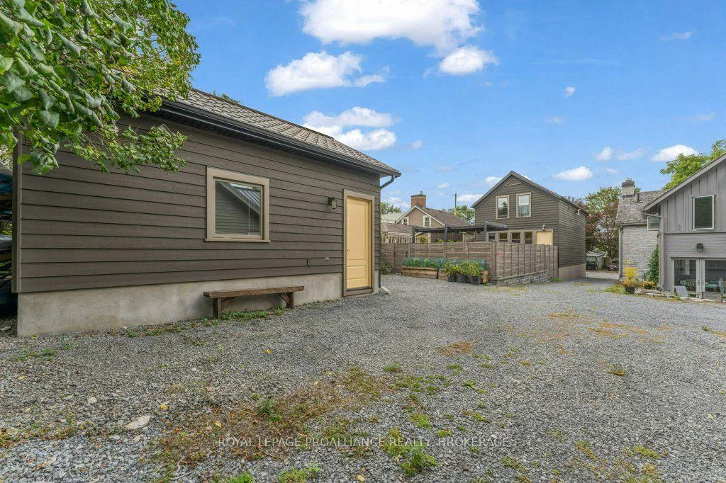 Photo 86 of 12 Drummond Street, Kingston, Kingston East (Incl Barret Crt) — HOMEH