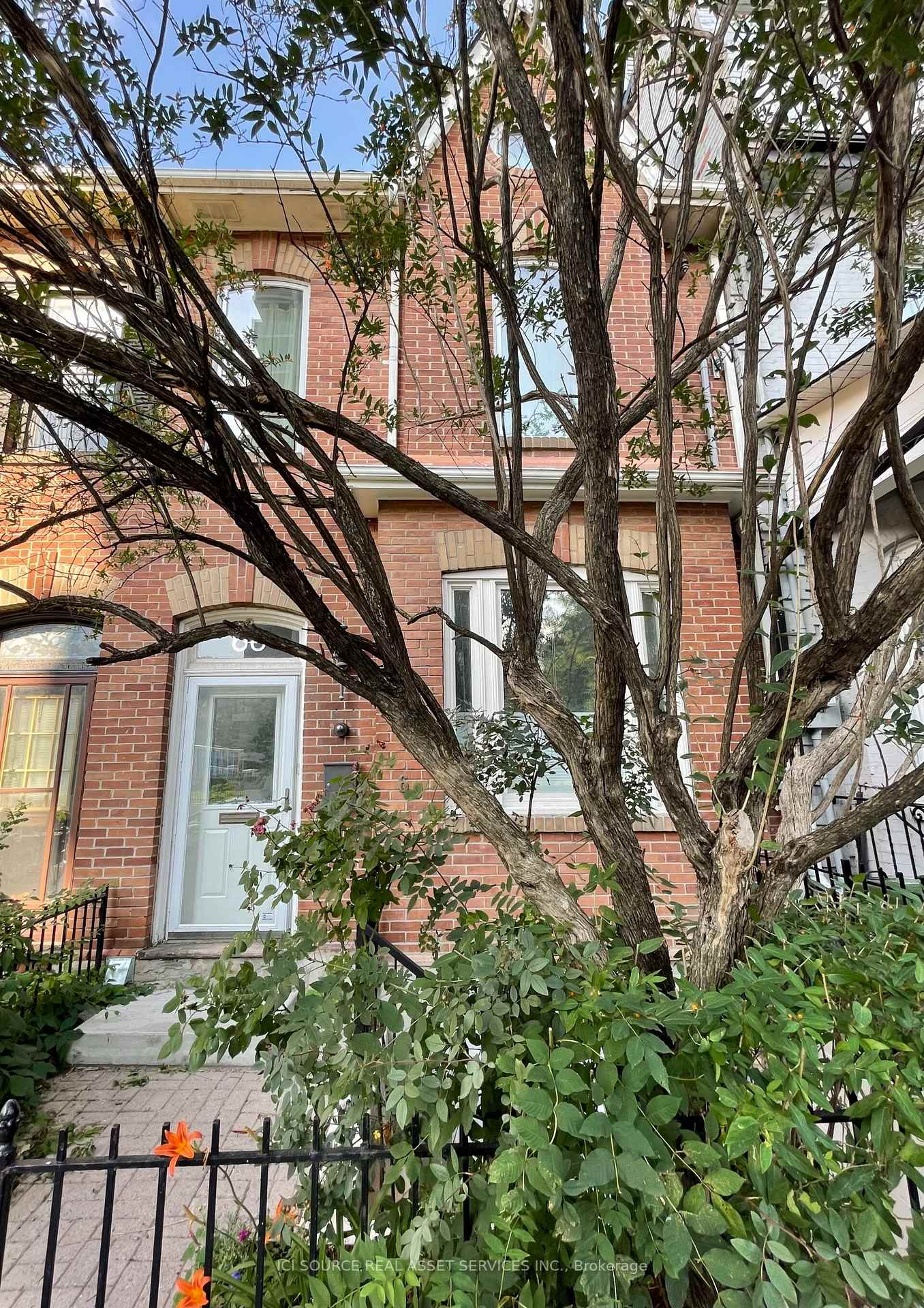 Photo 21 of Unit 2, 60 Beverley Street, Toronto, Kensington-Chinatown — HOMEH
