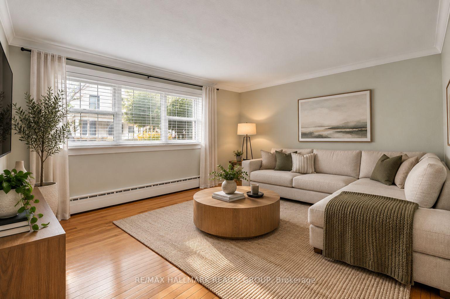 Photo 5 of 55 Ivy Crescent, Ottawa, Lindenlea — HOMEH