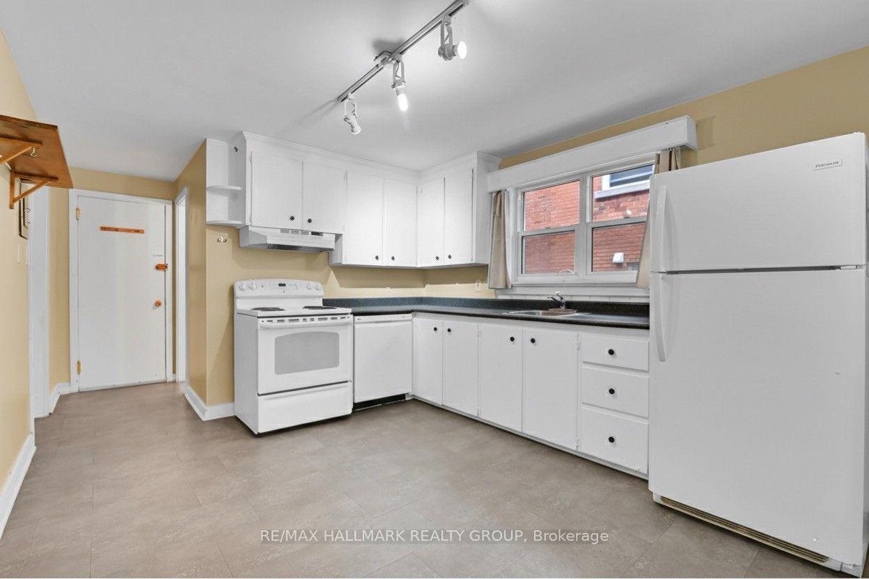 Photo 10 of 55 Ivy Crescent, Ottawa, Lindenlea — HOMEH