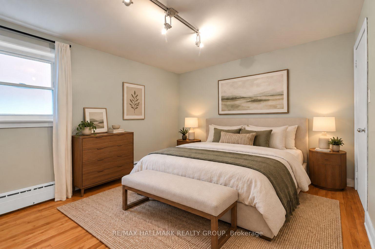 Photo 15 of 55 Ivy Crescent, Ottawa, Lindenlea — HOMEH