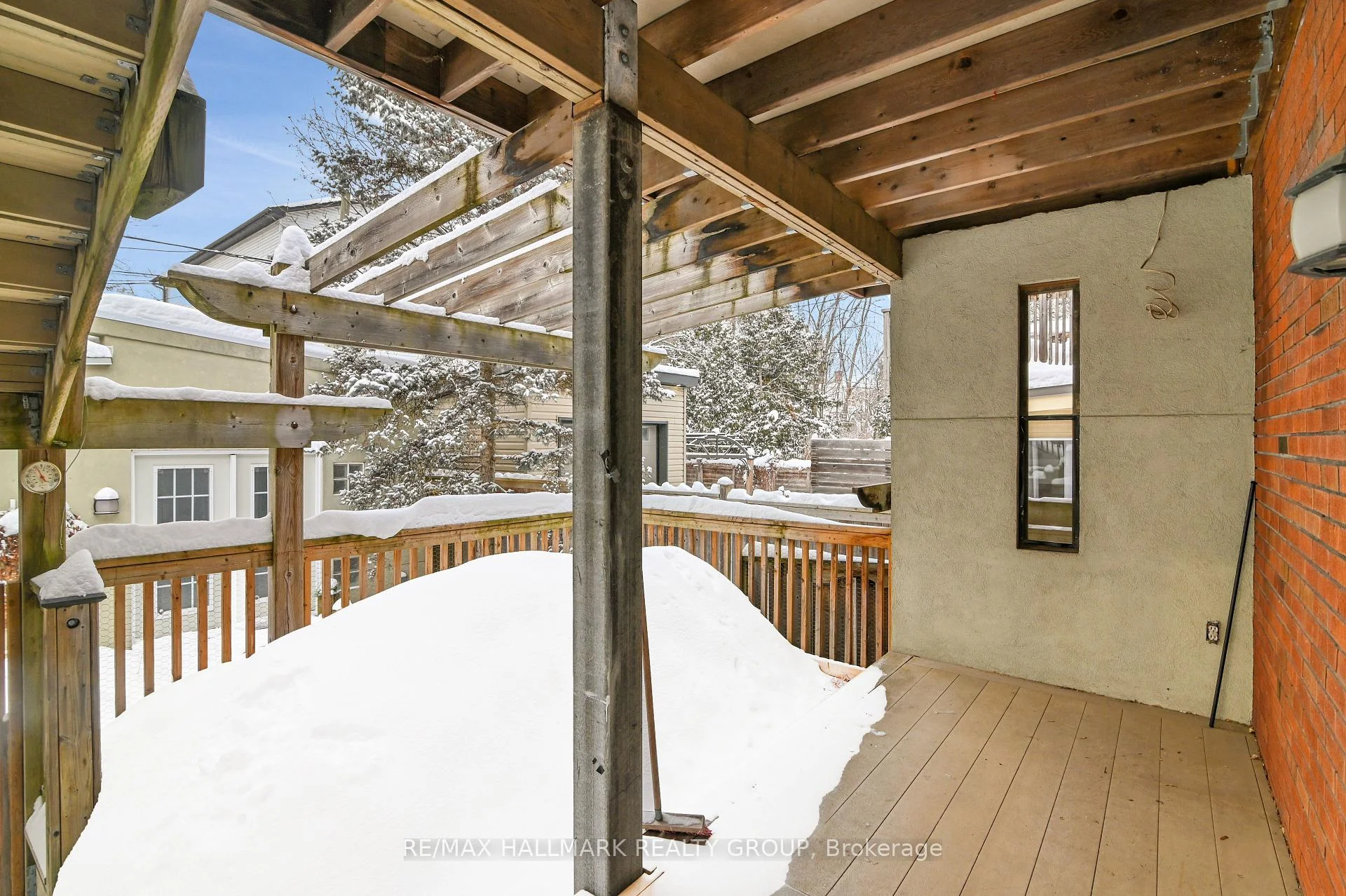 Photo 32 of 55 Ivy Crescent, Ottawa, Lindenlea — HOMEH