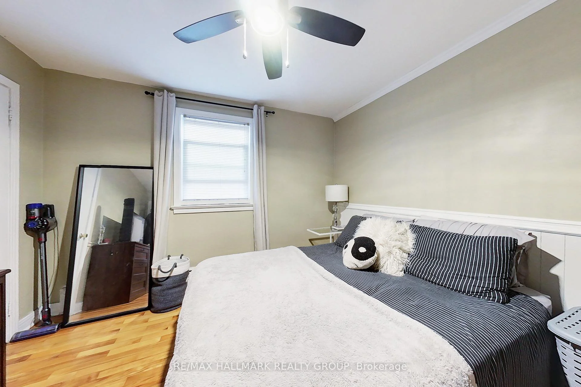 Photo 57 of 55 Ivy Crescent, Ottawa, Lindenlea — HOMEH