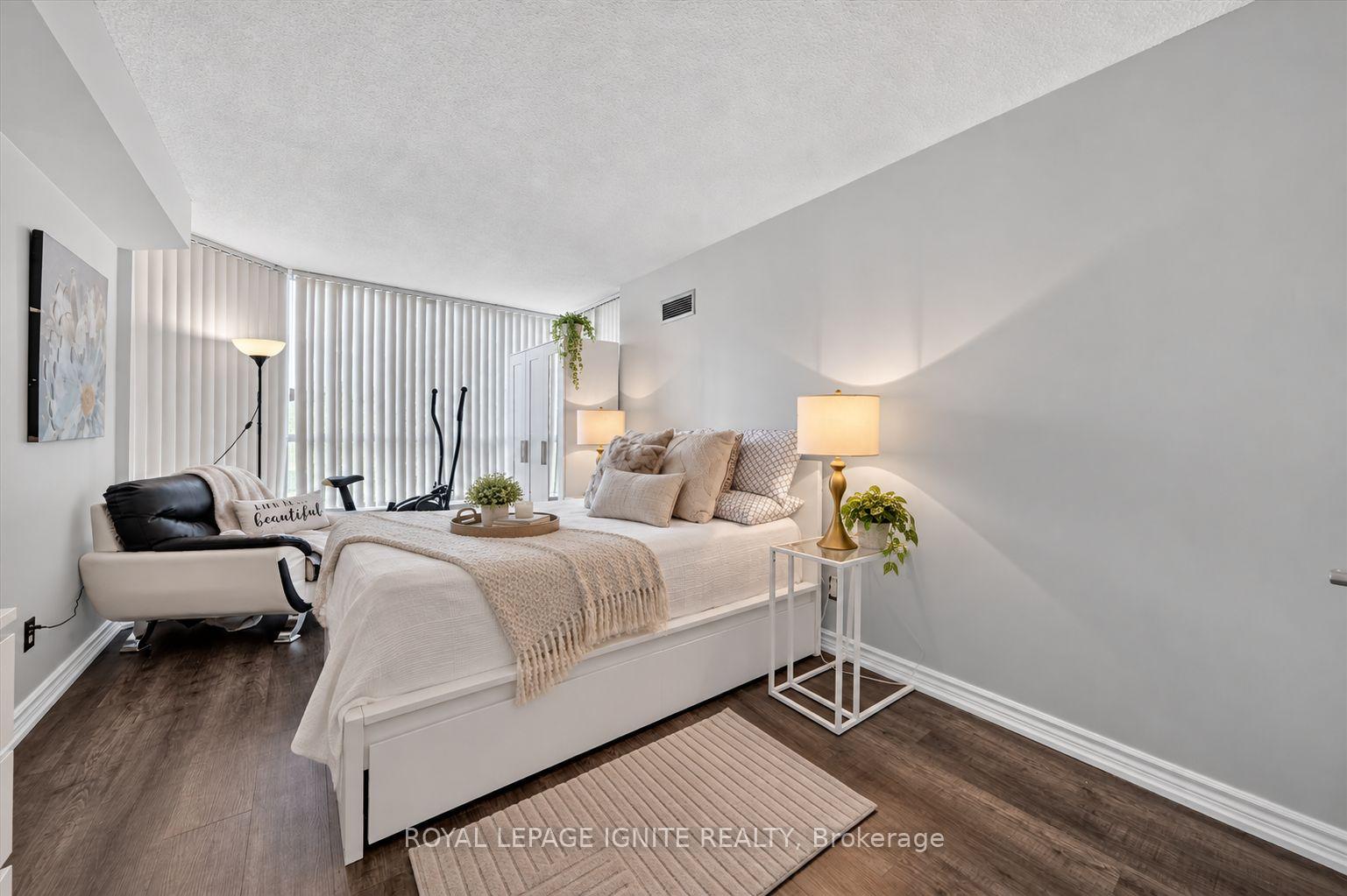 Photo 6 of Unit 404, 400 Mclevin Avenue, Scarborough, Malvern — HOMEH
