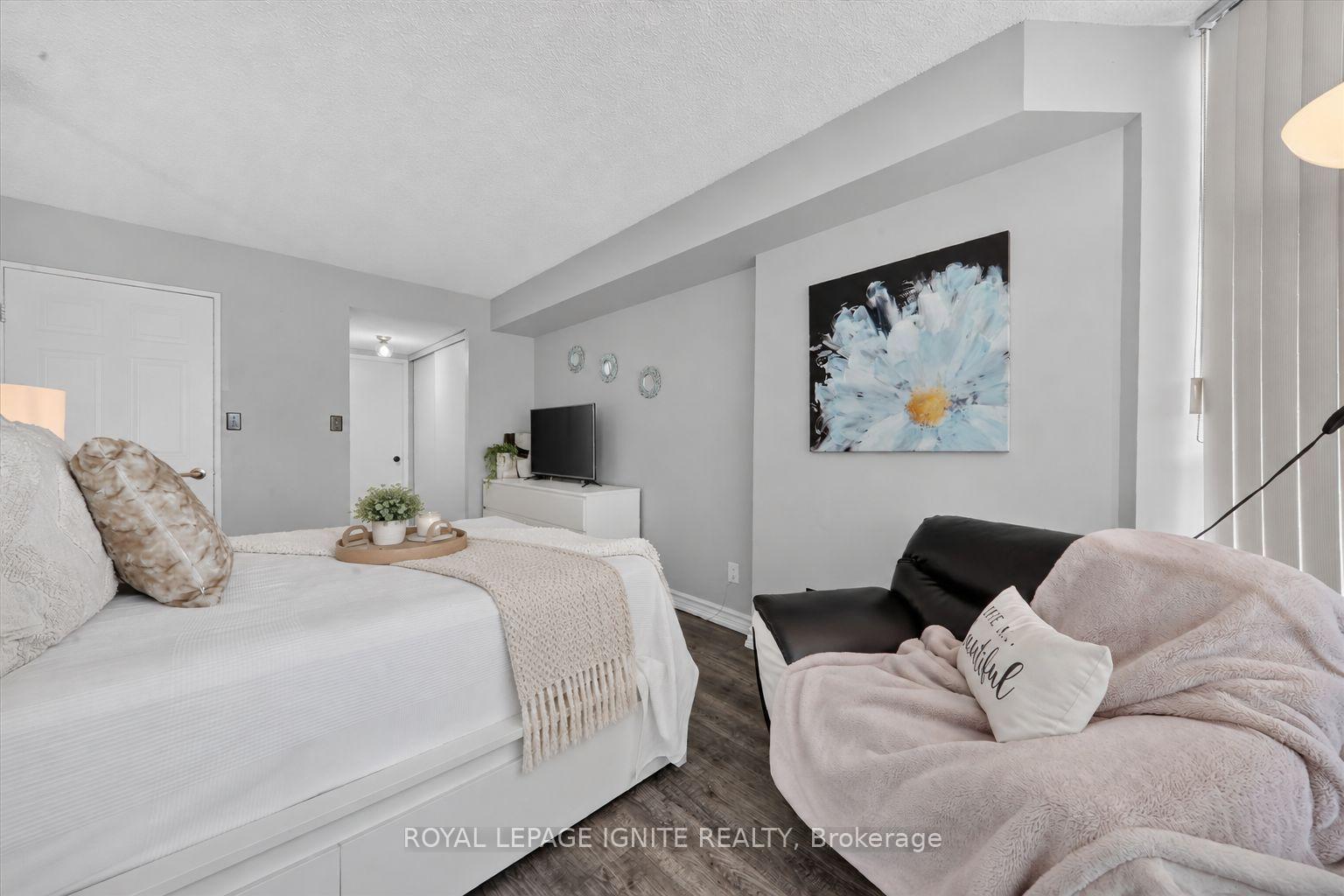 Photo 7 of Unit 404, 400 Mclevin Avenue, Scarborough, Malvern — HOMEH