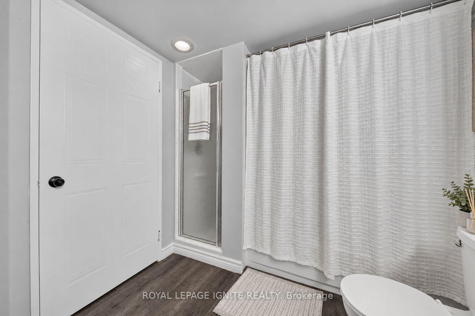 Photo 9 of Unit 404, 400 Mclevin Avenue, Scarborough, Malvern — HOMEH