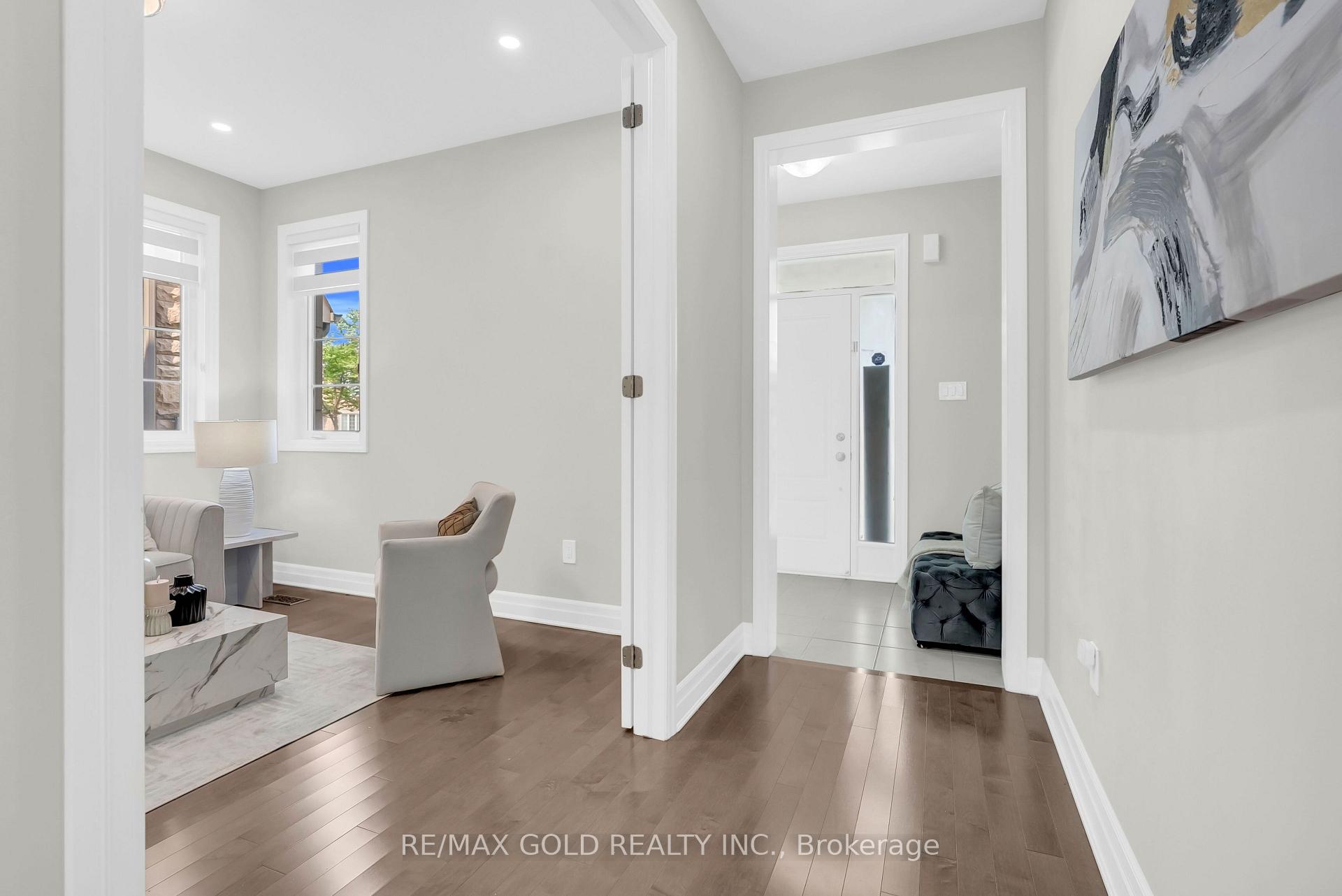 Photo 13 of 1431 Whitney Terrace, Milton, Ford — HOMEH