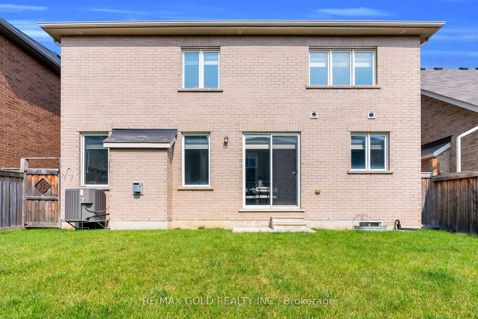 Photo 43 of 1431 Whitney Terrace, Milton, Ford — HOMEH