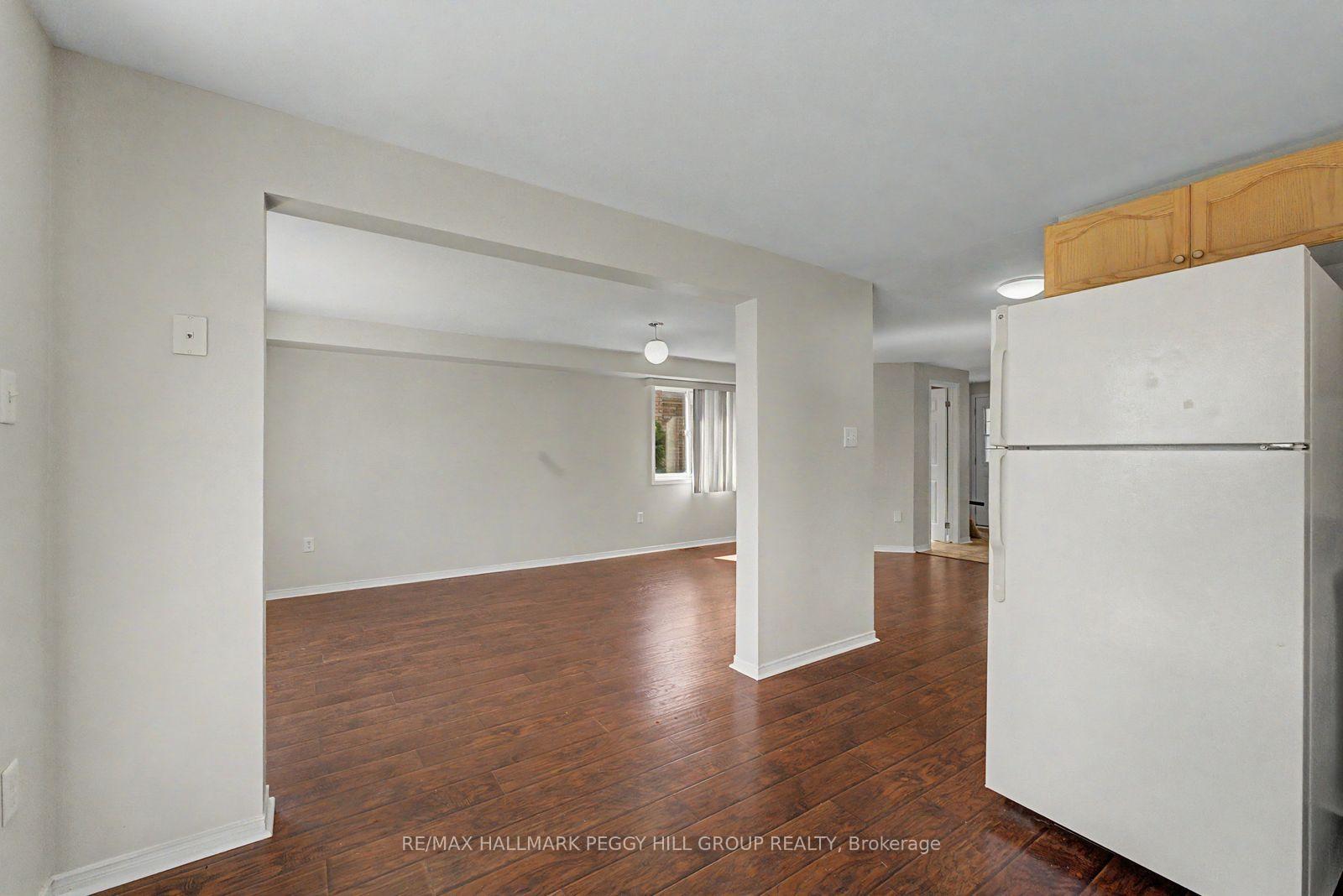 Photo 6 of 24 Dunsmore Lane, Barrie, Georgian Drive — HOMEH