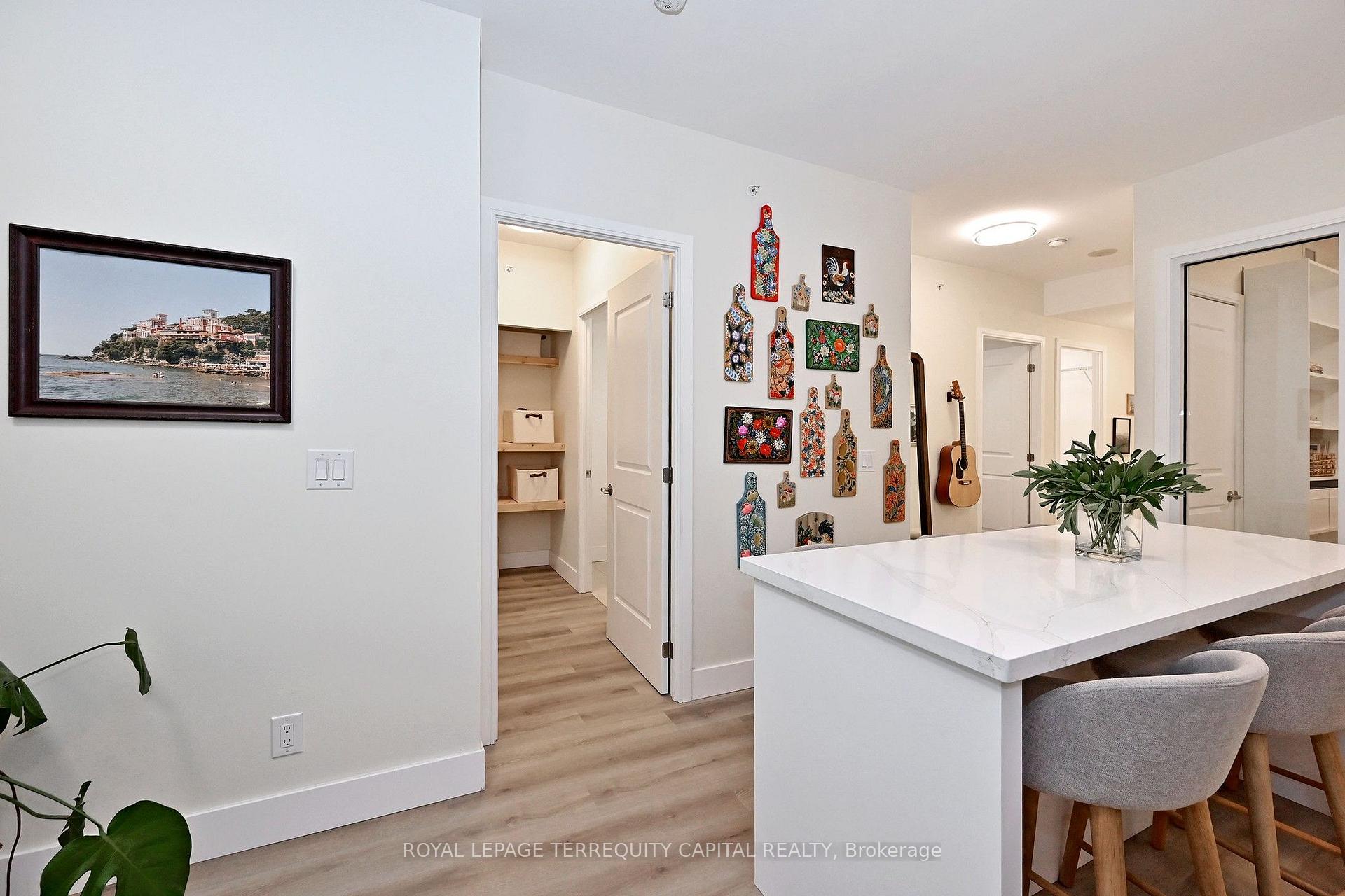 Photo of Unit 505, 9199 Yonge Street