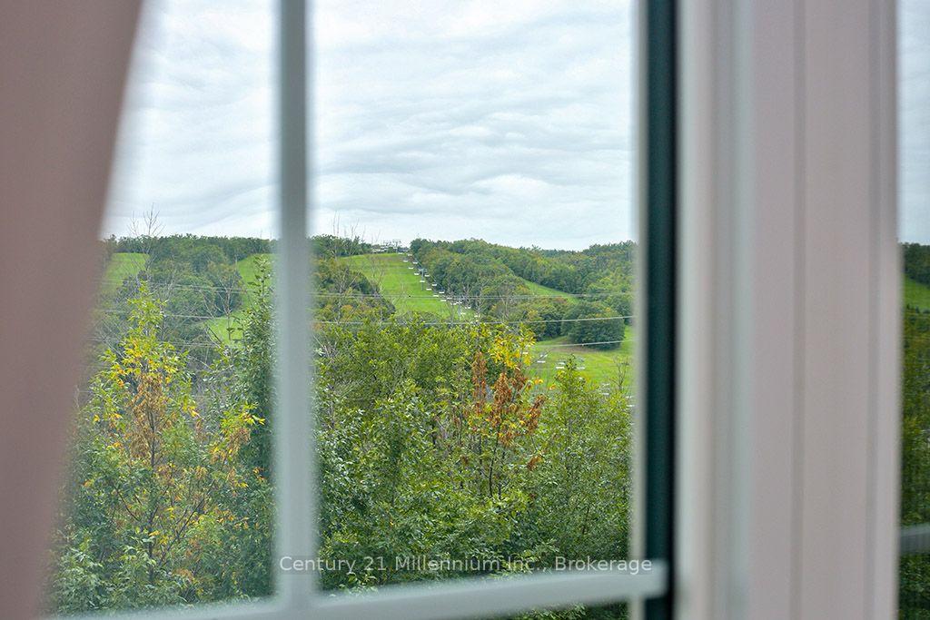 Photo 31 of 214 Yellow Birch Crescent, Blue Mountains — HOMEH