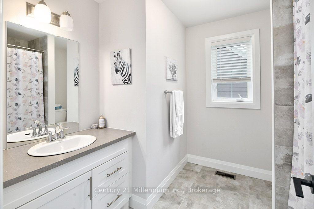 Photo 45 of 214 Yellow Birch Crescent, Blue Mountains — HOMEH