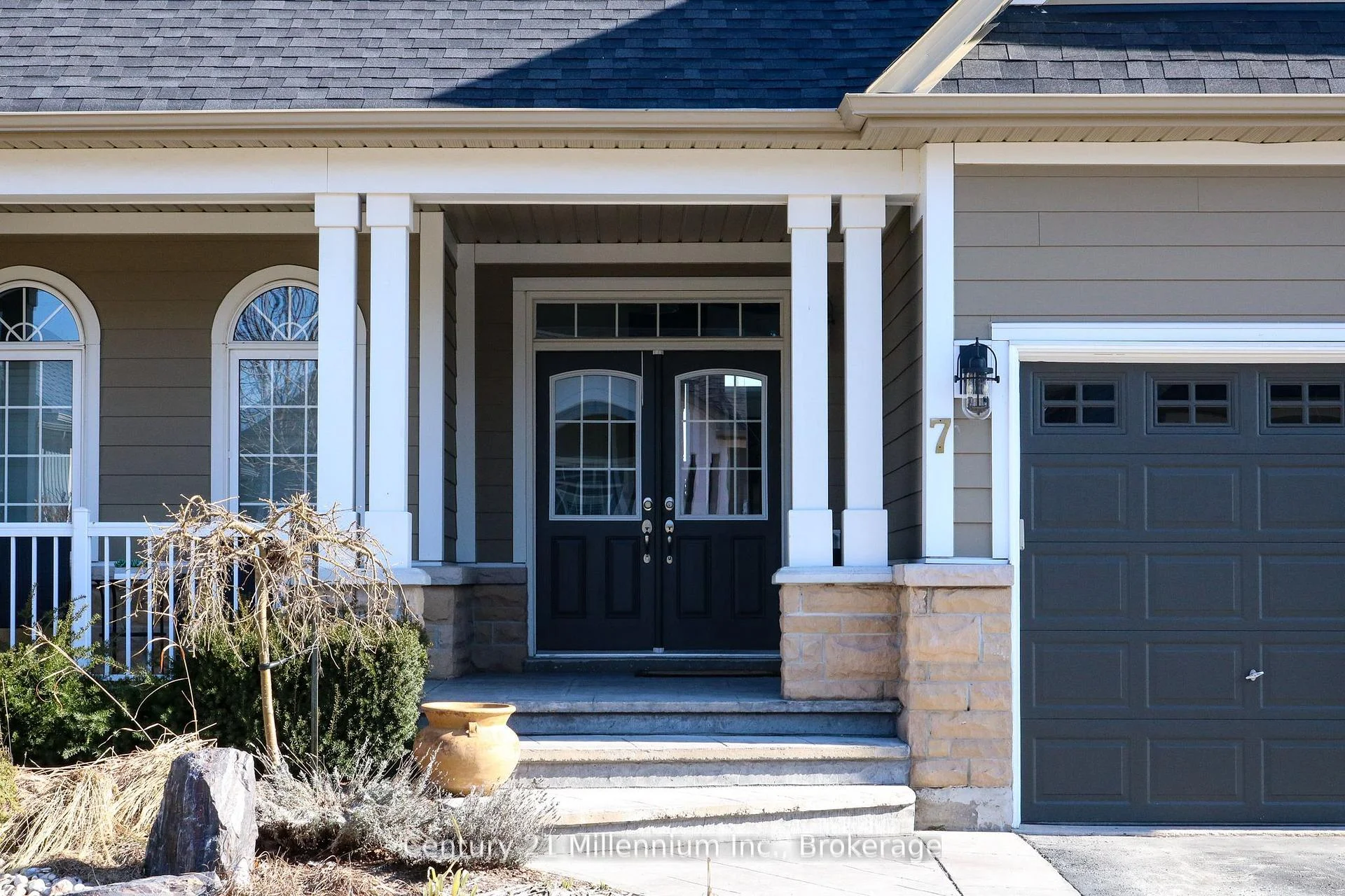 Photo 16 of 214 Yellow Birch Crescent, Blue Mountains — HOMEH
