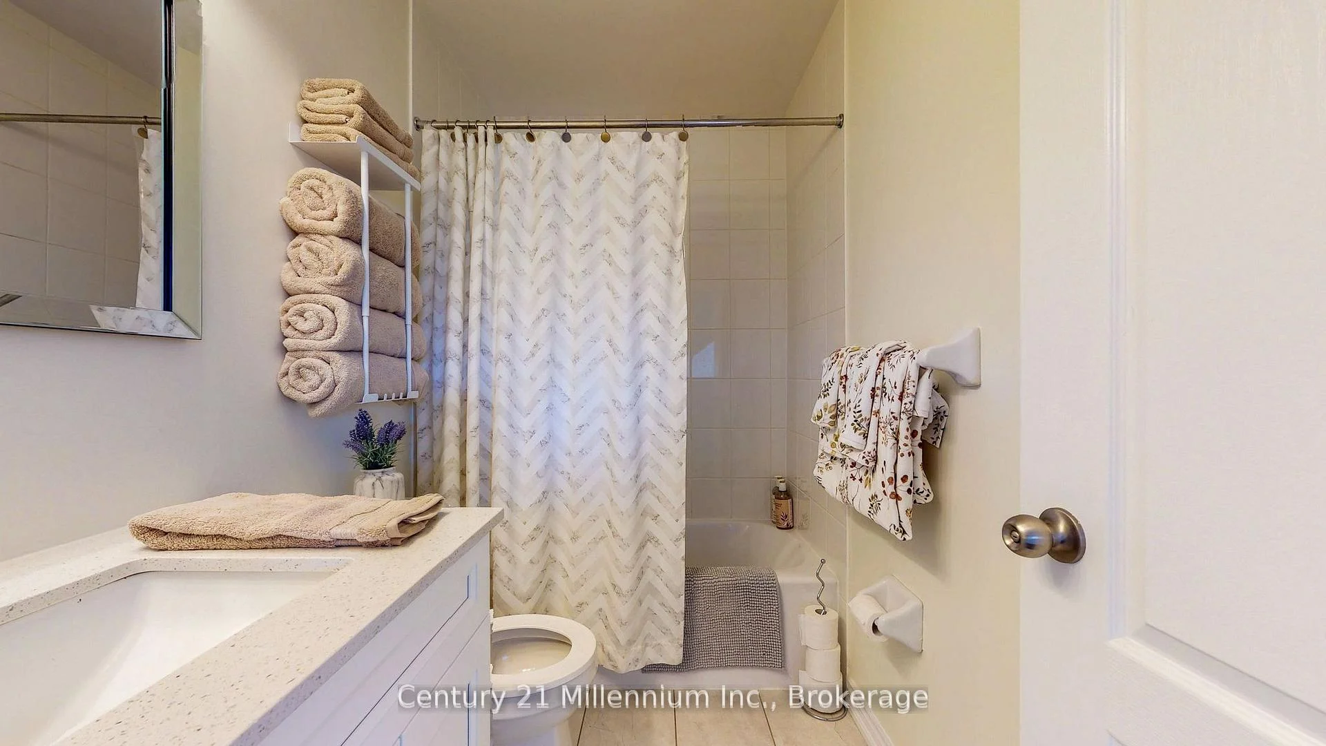 Photo 77 of 214 Yellow Birch Crescent, Blue Mountains — HOMEH