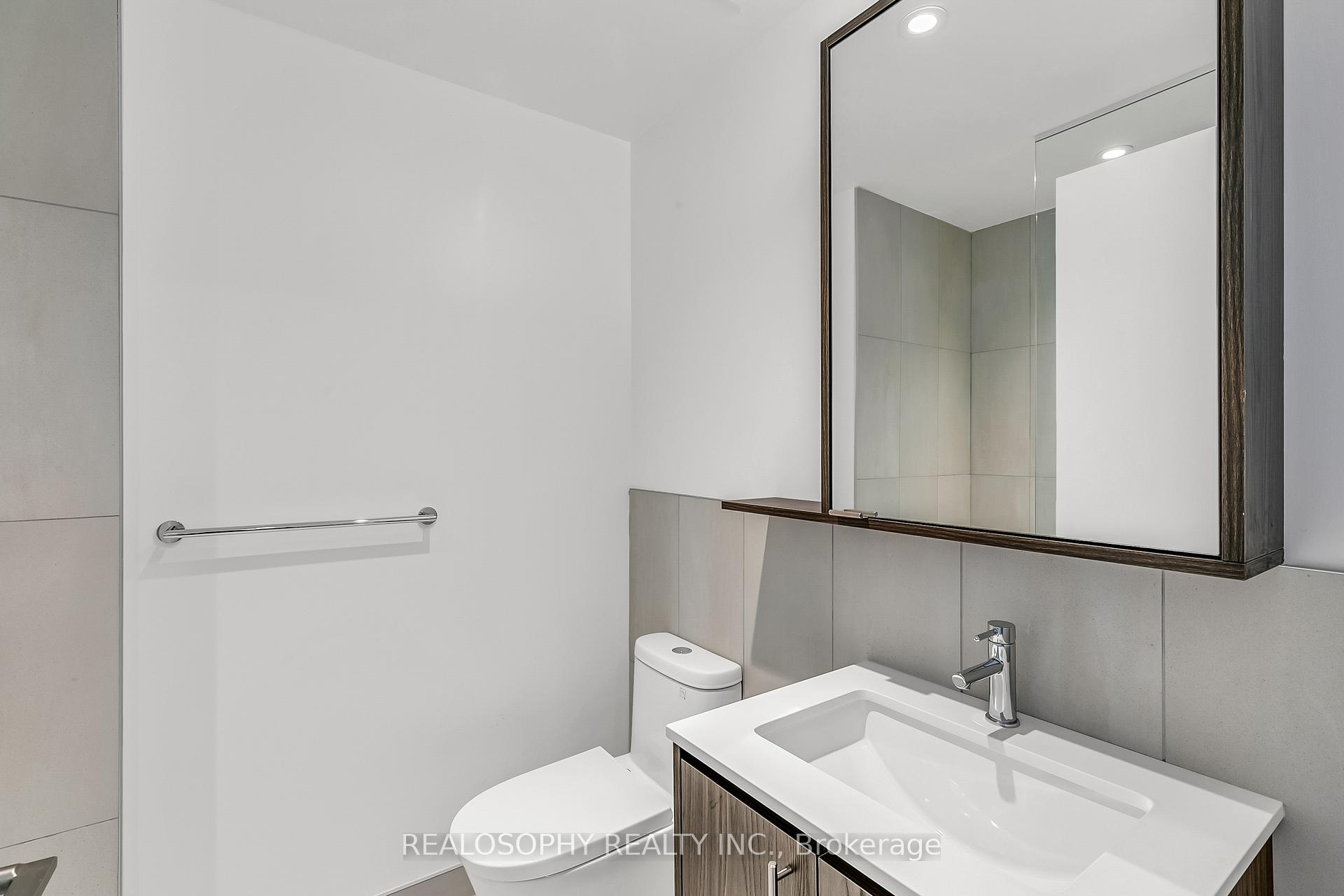 Photo 11 of Unit 403, 115 Larchmount Avenue, Toronto, South Riverdale — HOMEH