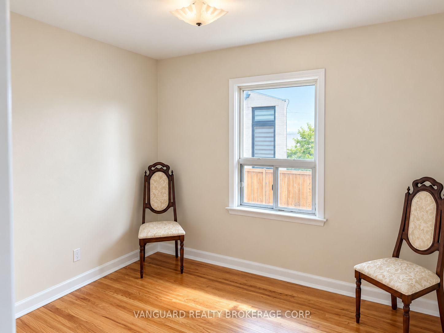 Photo 14 of 150 Spalding Road, North York, Downsview-Roding-CFB — HOMEH